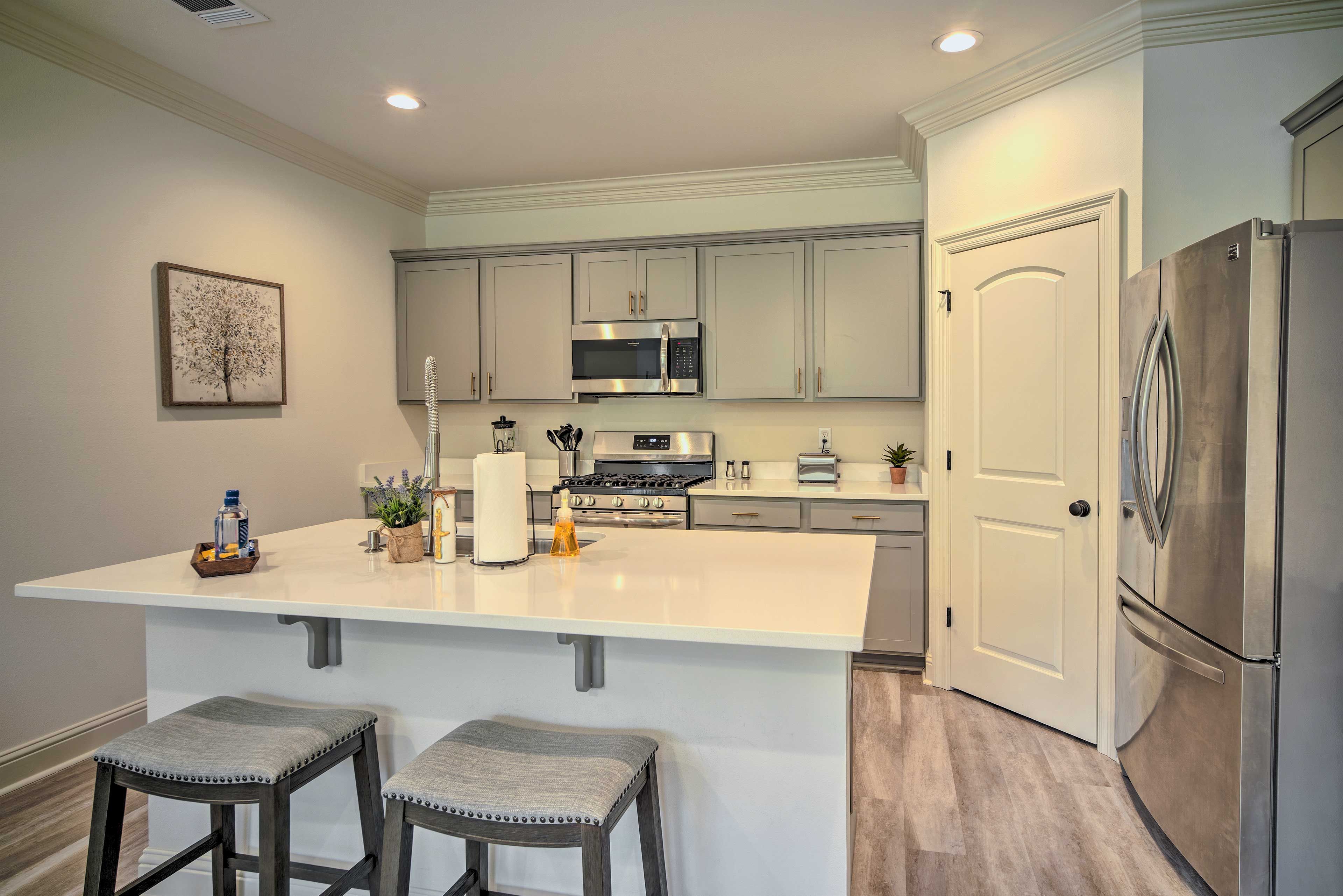 Kitchen | Cooking Basics | Coffee Maker | Paper Towels/Trash Bags Provided