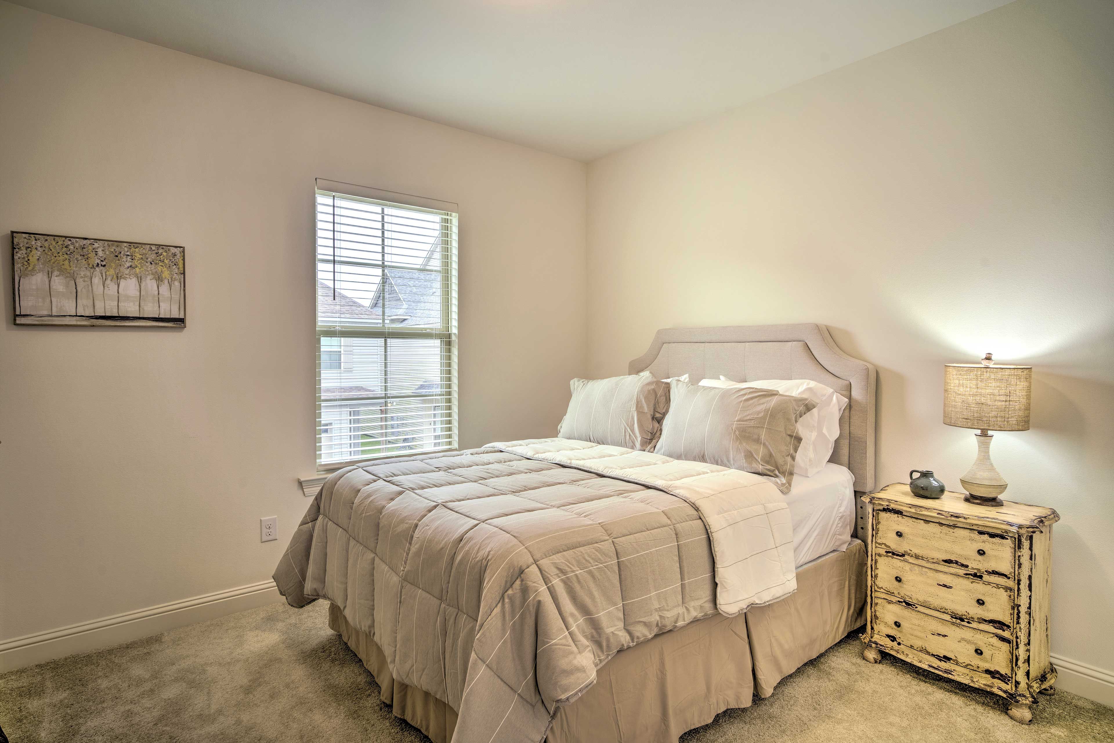 Bedroom 2 | Queen Bed | 2nd Floor