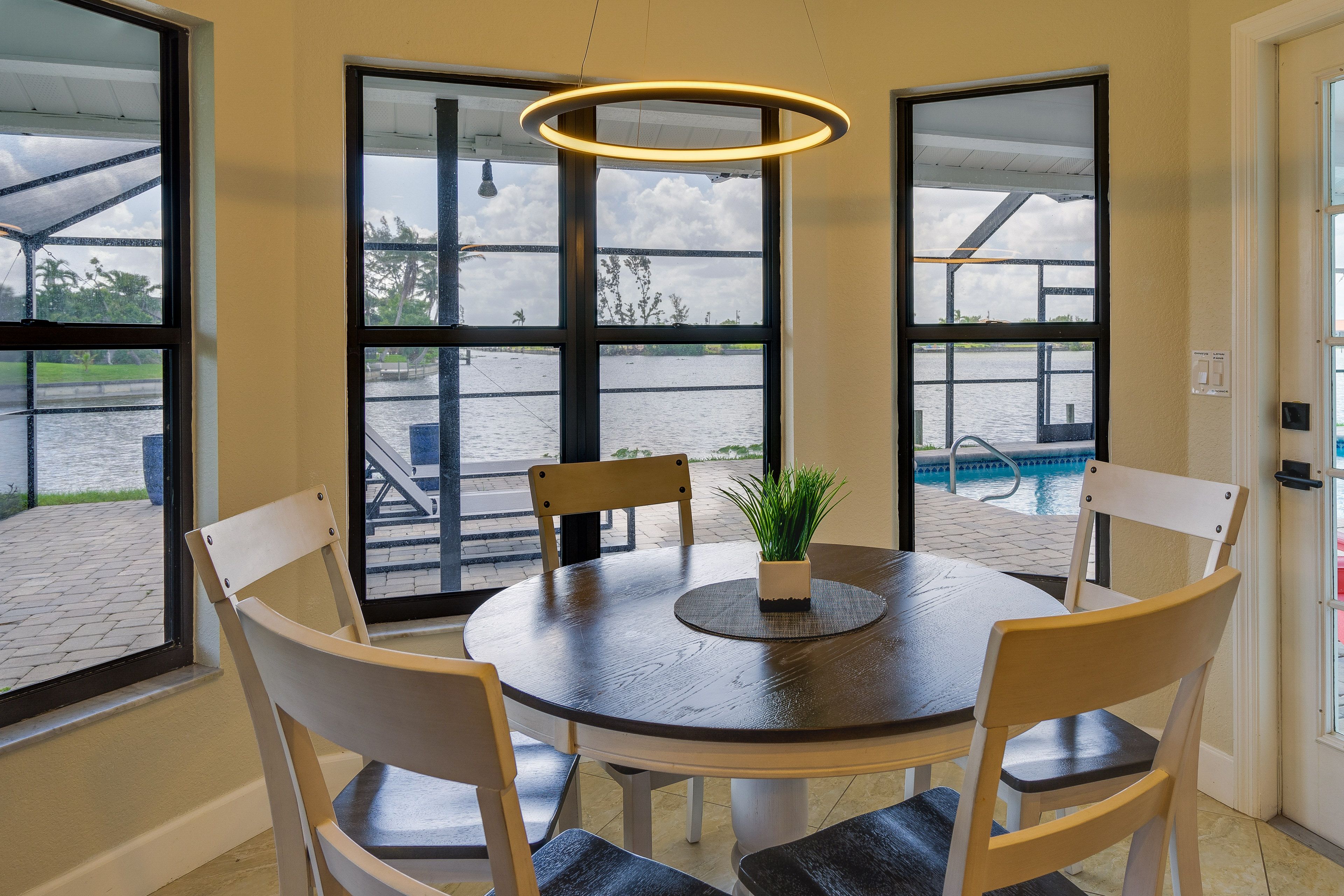 Dining Area | Dishware & Flatware