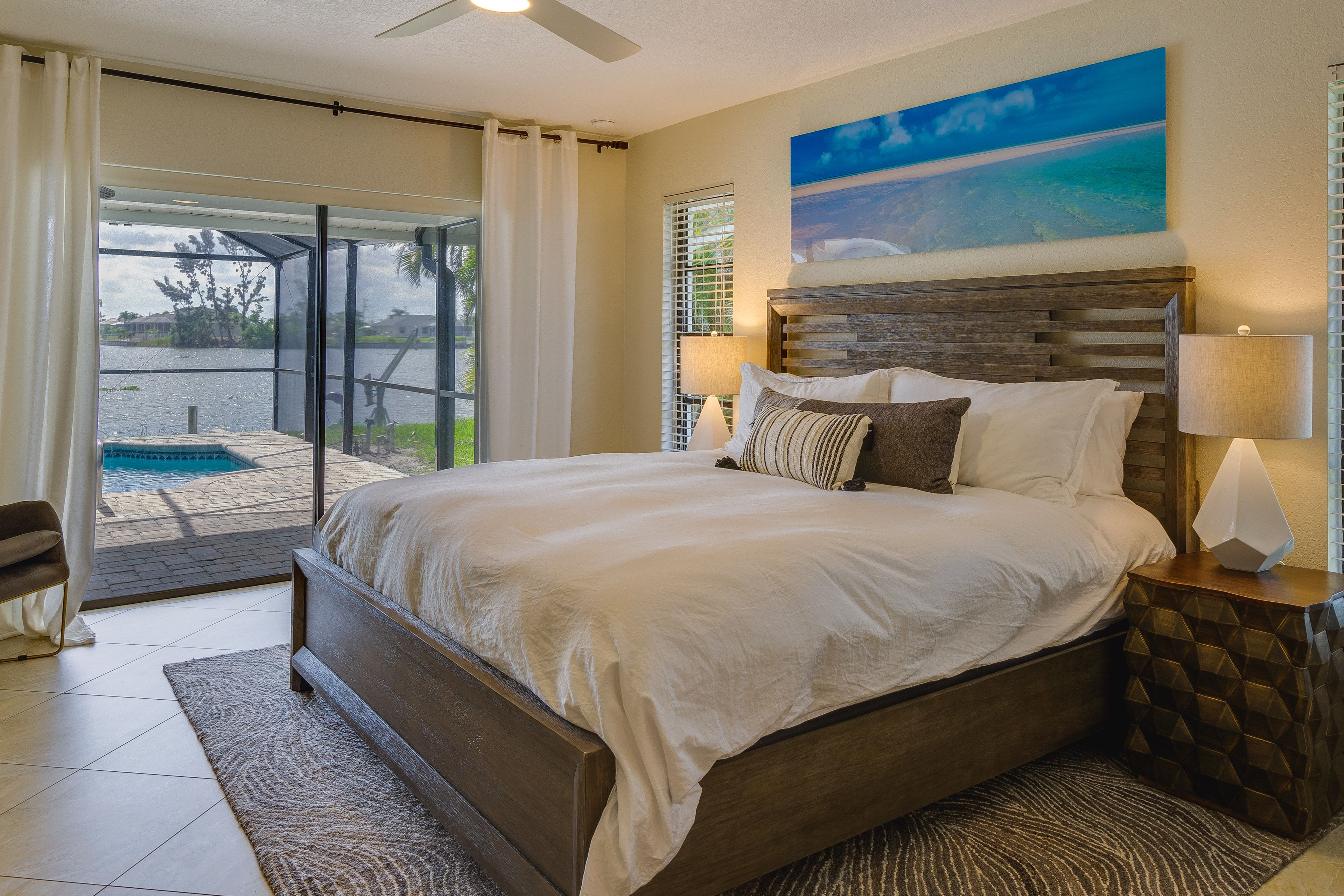 Bedroom 1 | King Bed