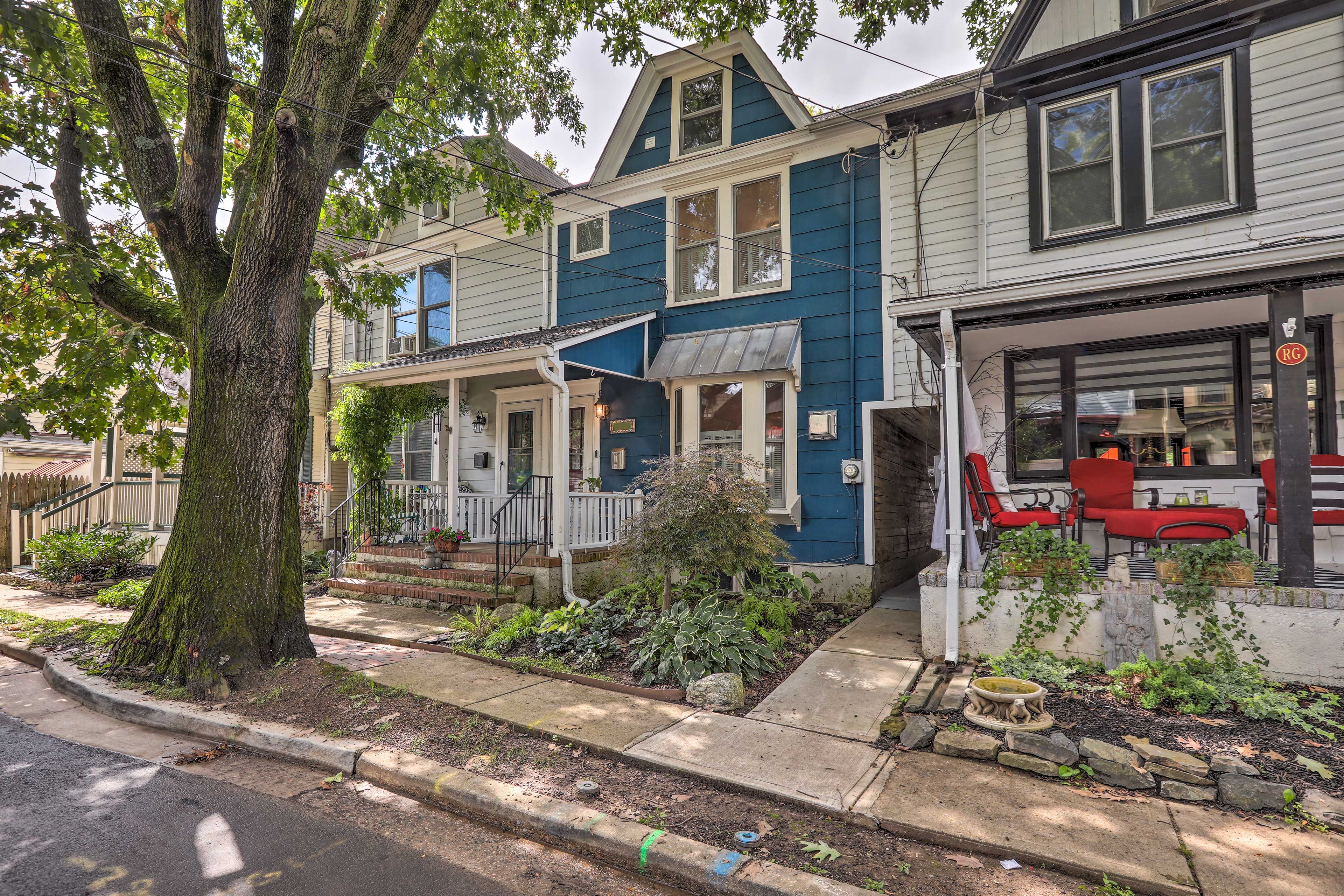 Lambertville Vacation Rental | 3BR | 1.5BA | Stairs to Access | 1,281 Sq Ft