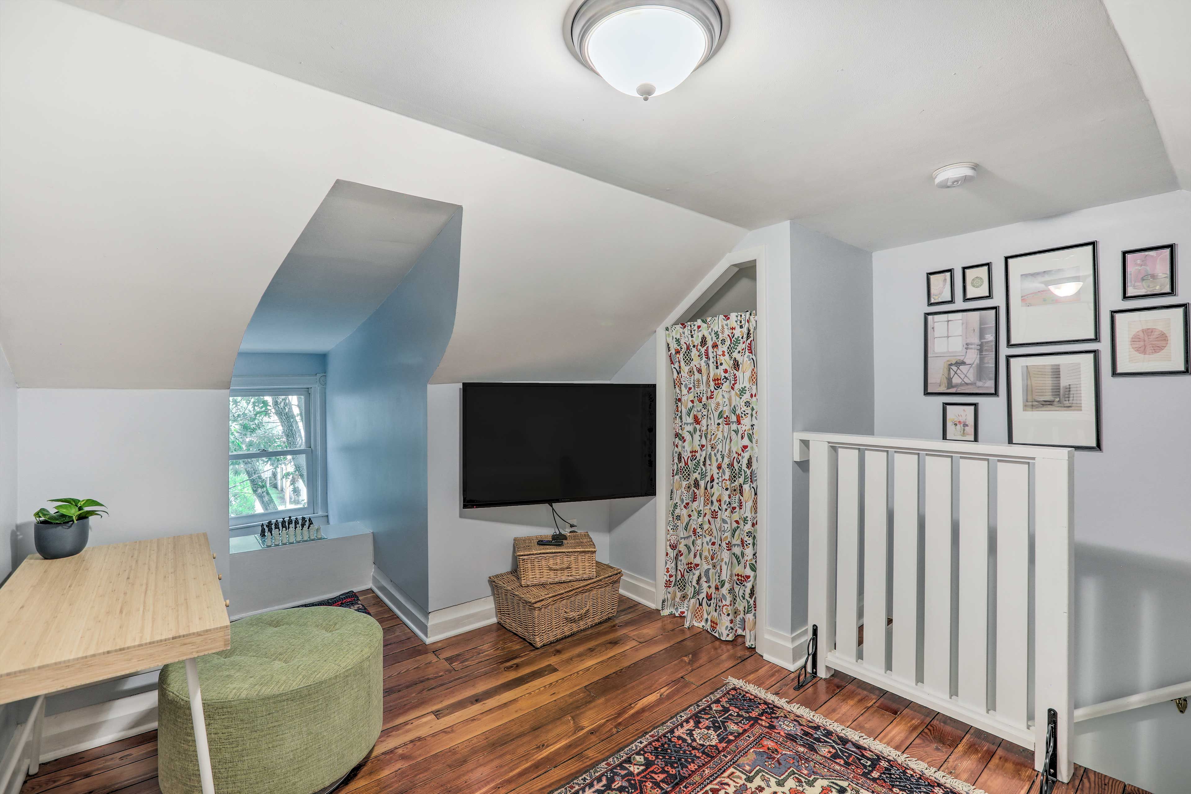Bonus Room | Office Space