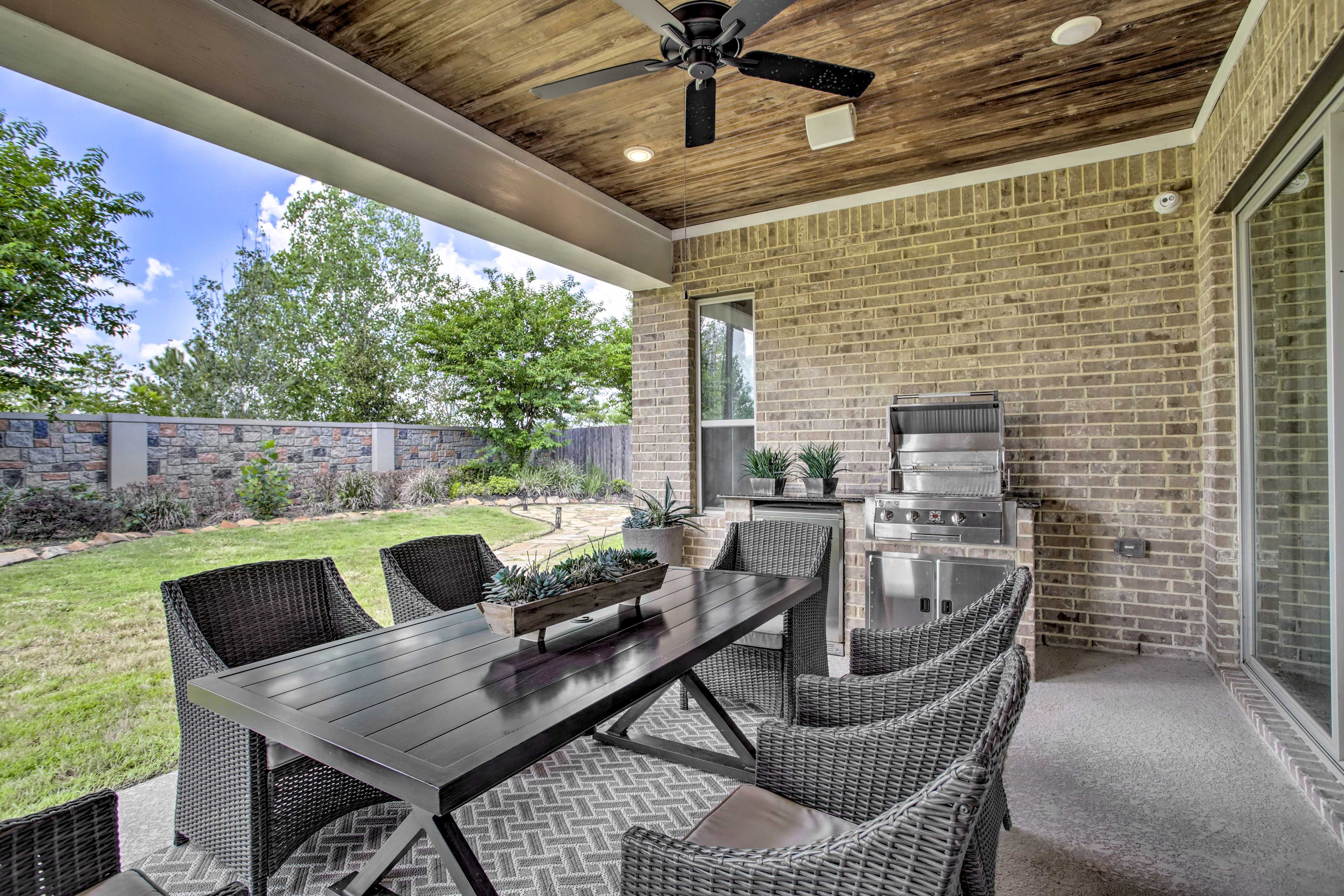 Patio | Grill Unavailable