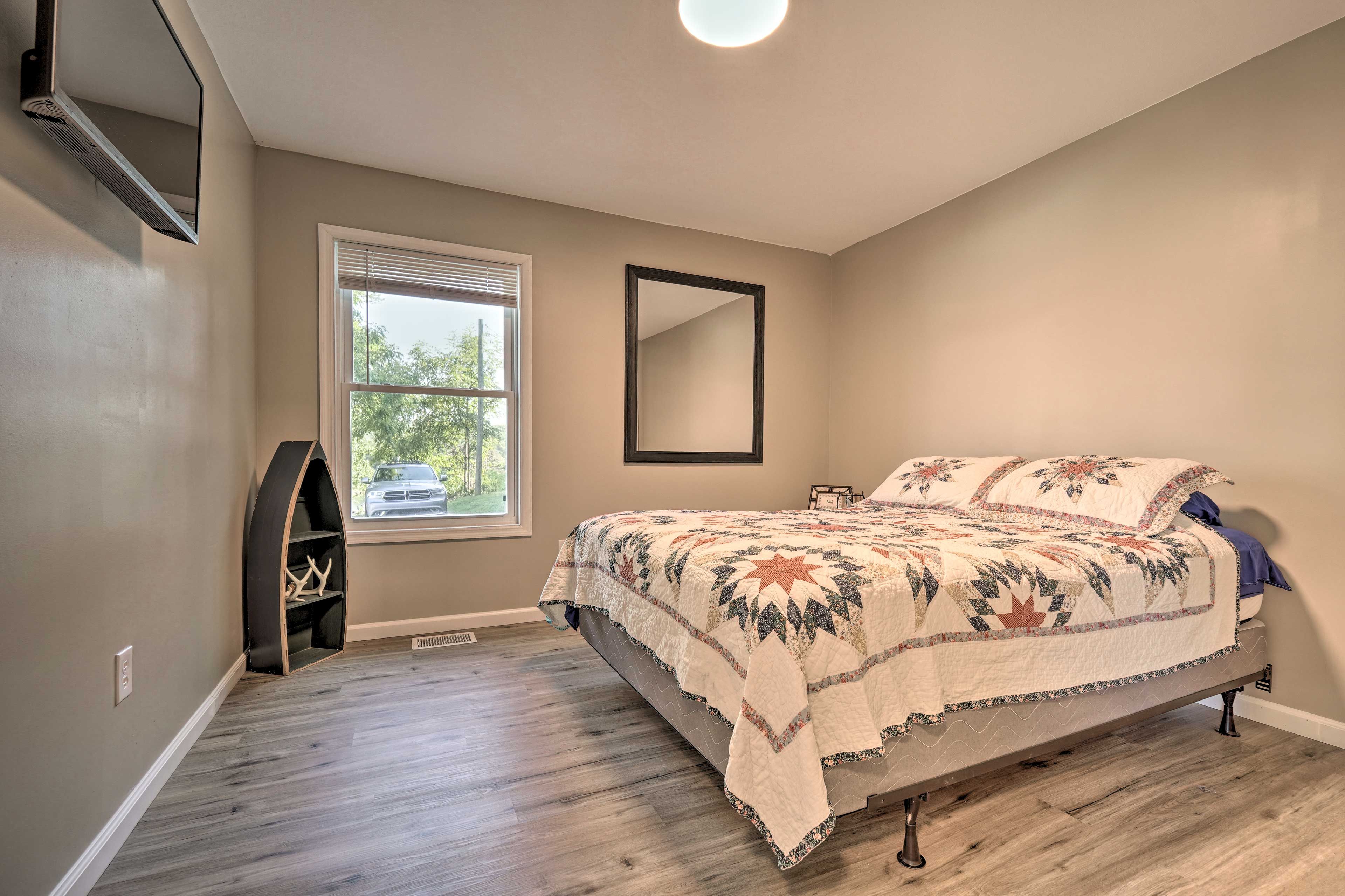 Bedroom 2 | Queen Bed | Linens Provided | Smart TV