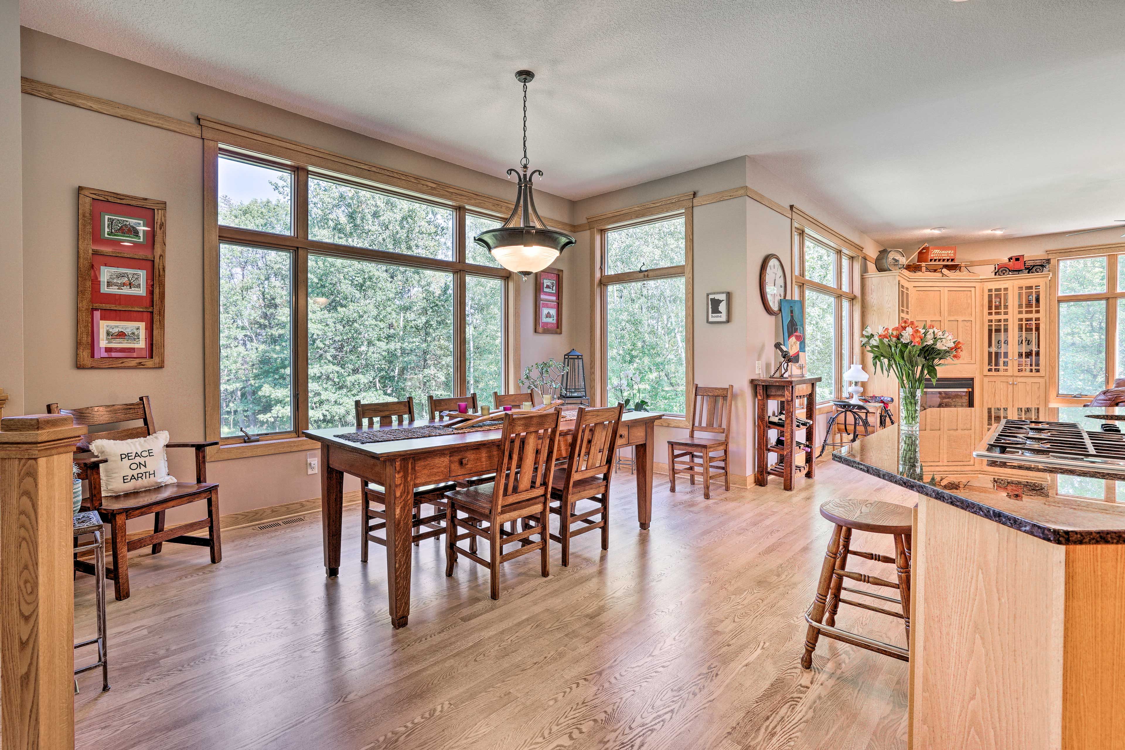 Dining Area | Dishware & Flatware