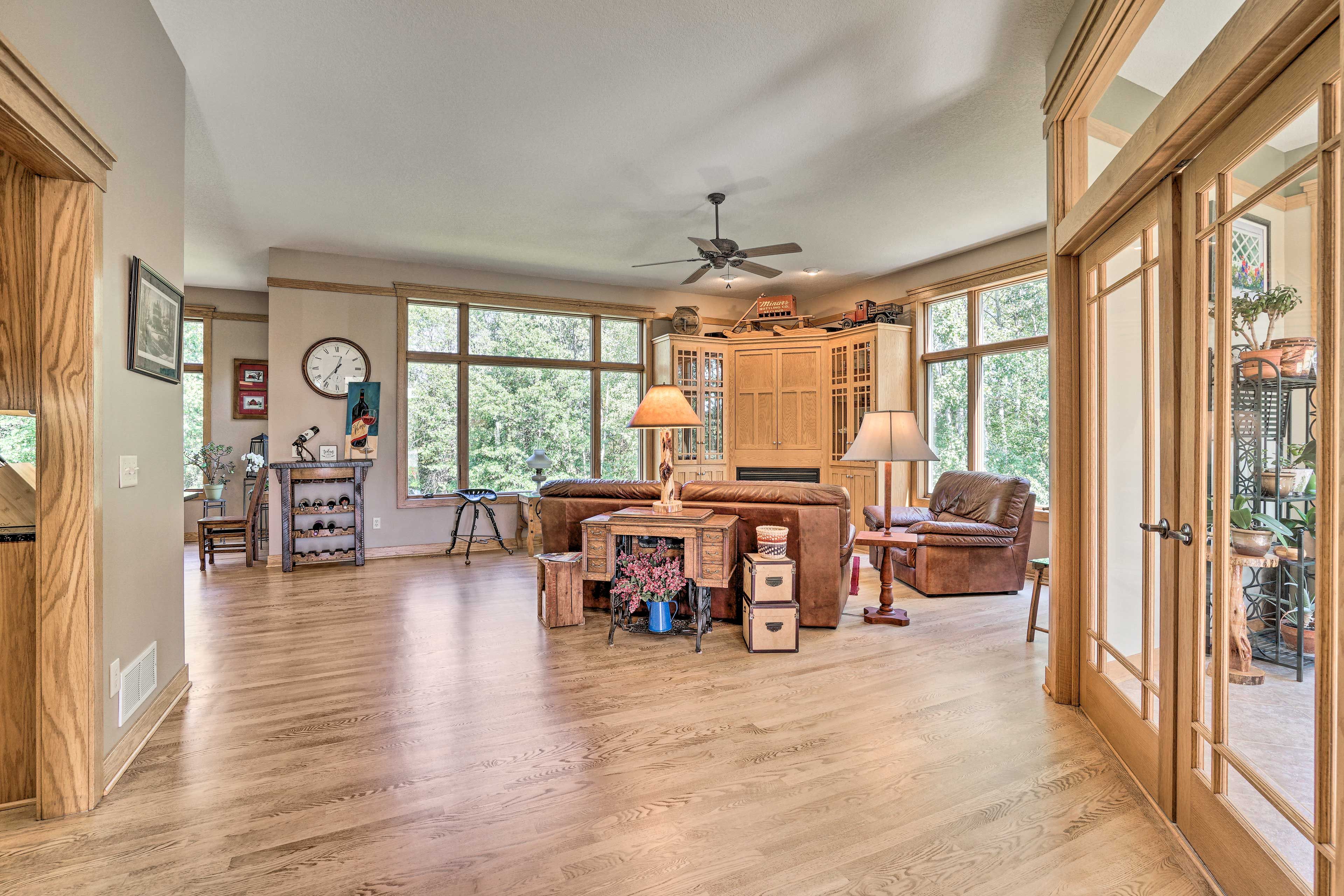 Living Room | Main Floor