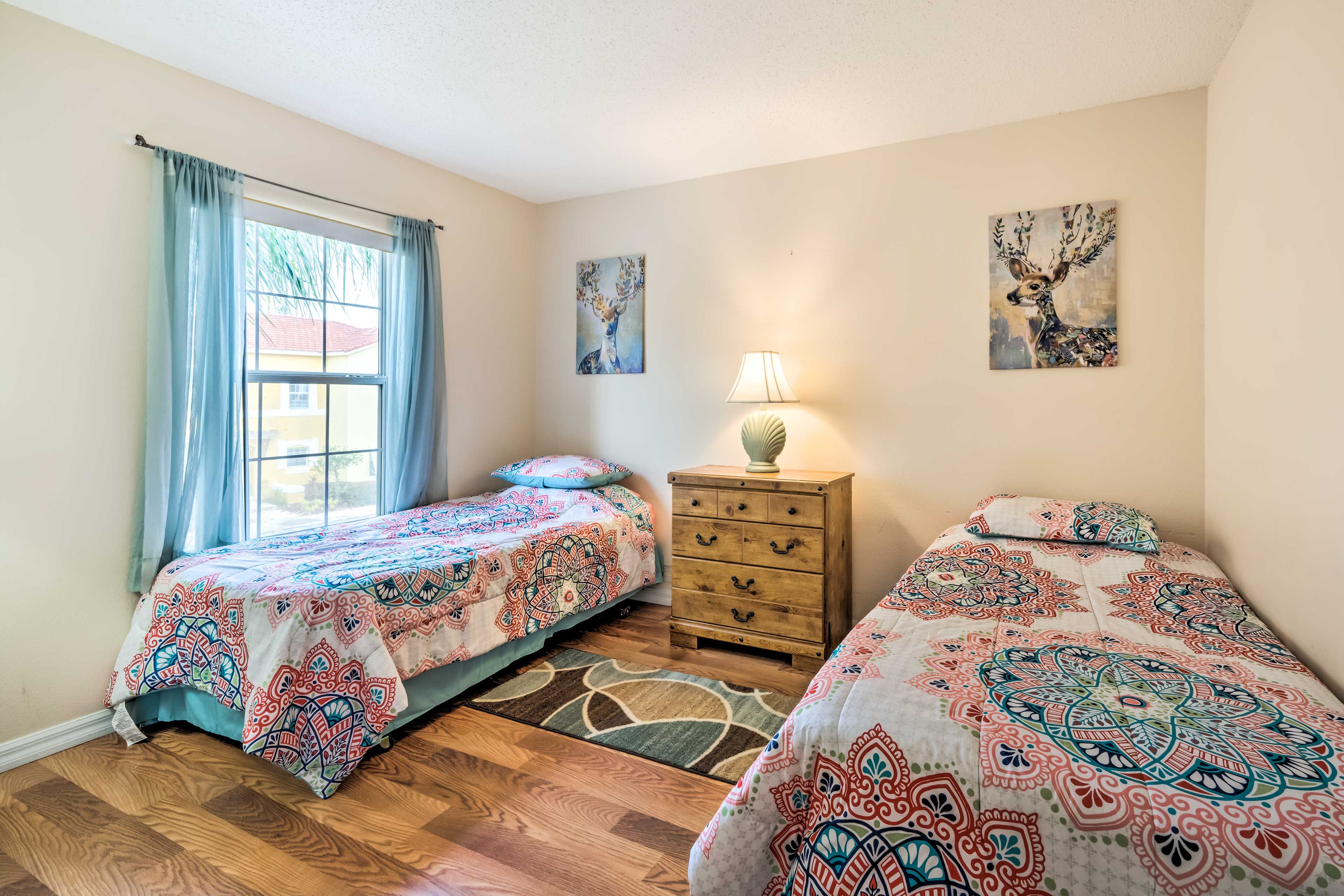 Bedroom 2 | 2 Twin Beds | 2nd Floor