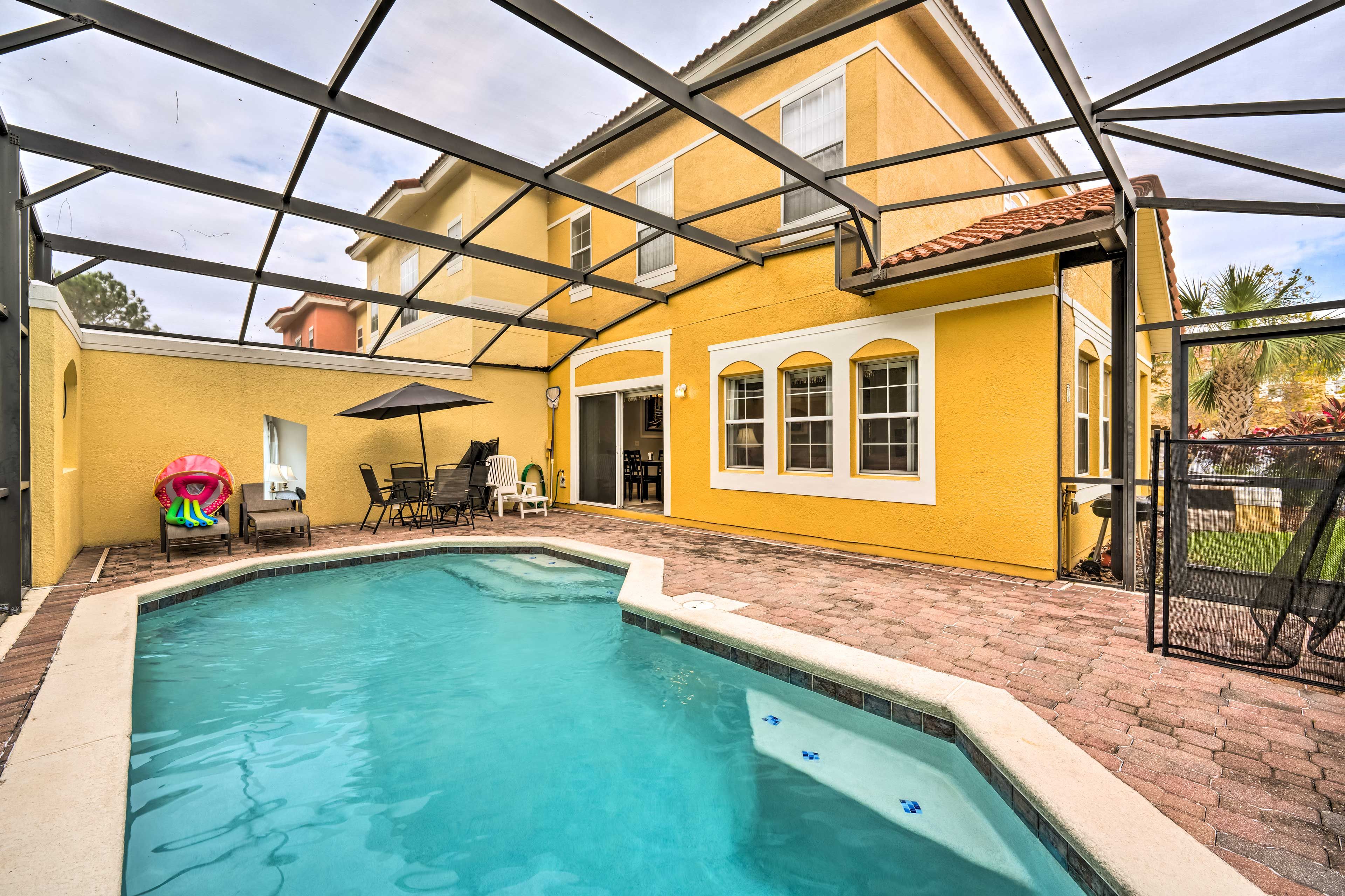 Lanai | Private Pool | Charcoal Grill | Outdoor Dining