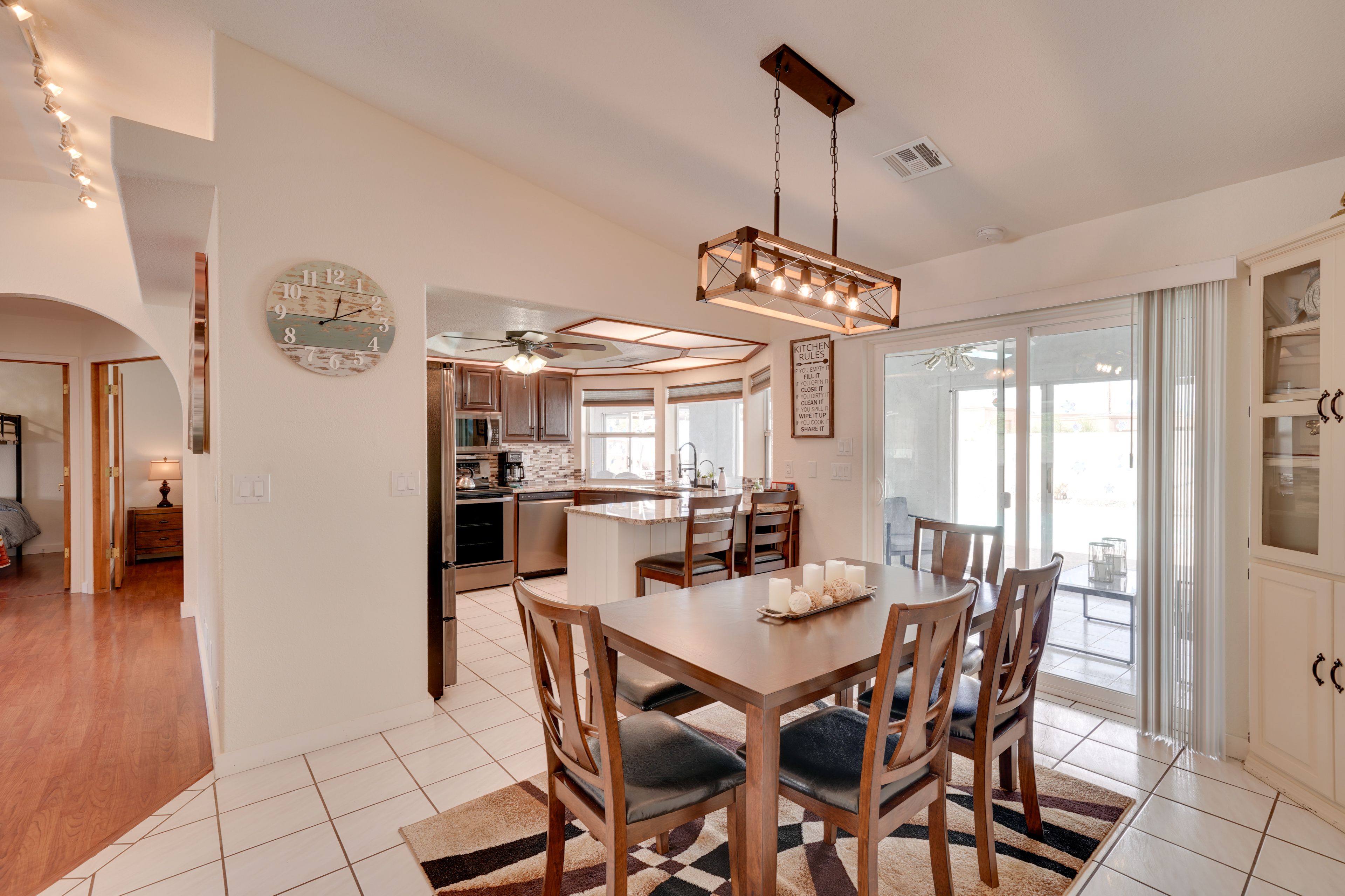 Dining Area | Dining Table | Dishware/Flatware