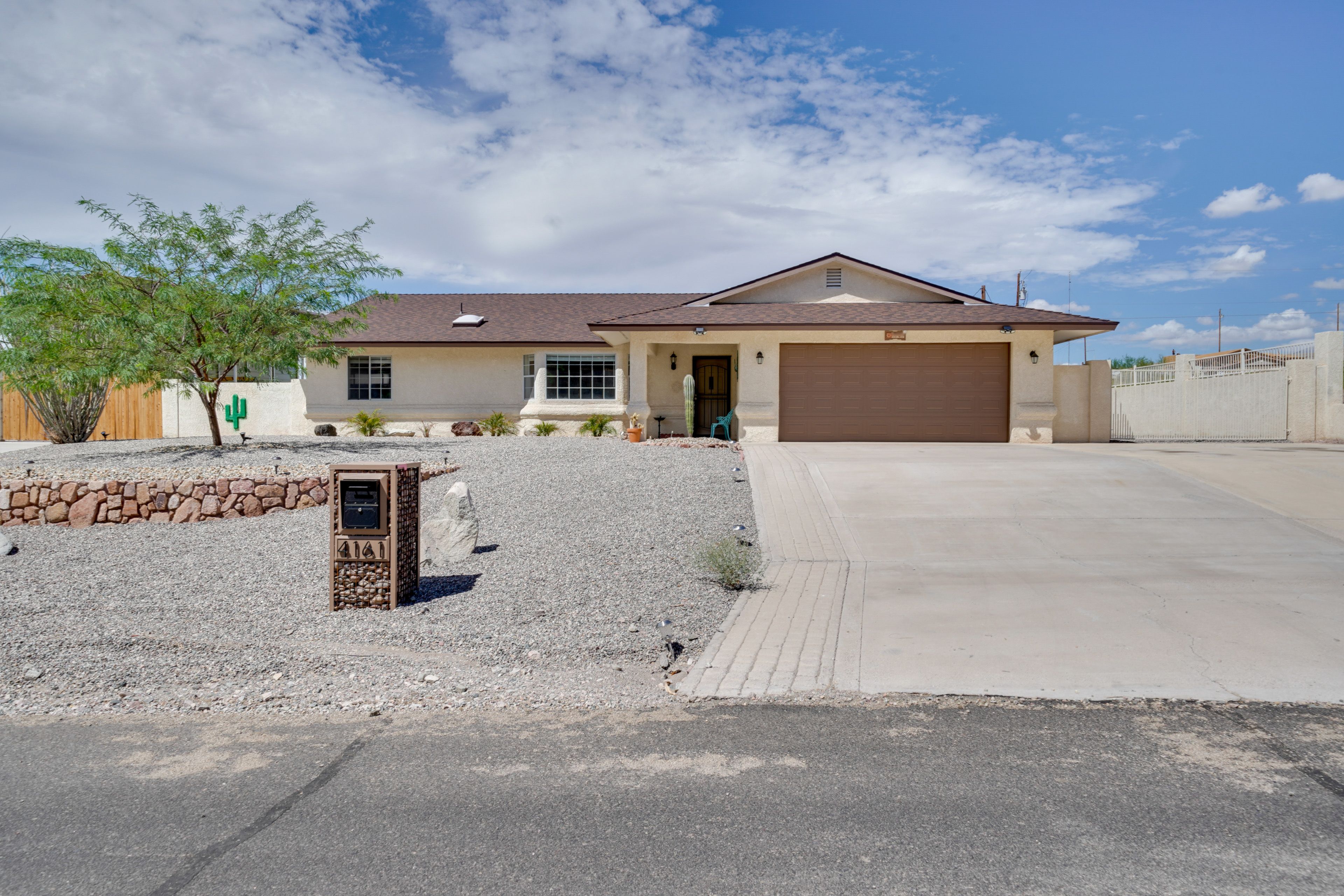 Exterior | Keyless Entry