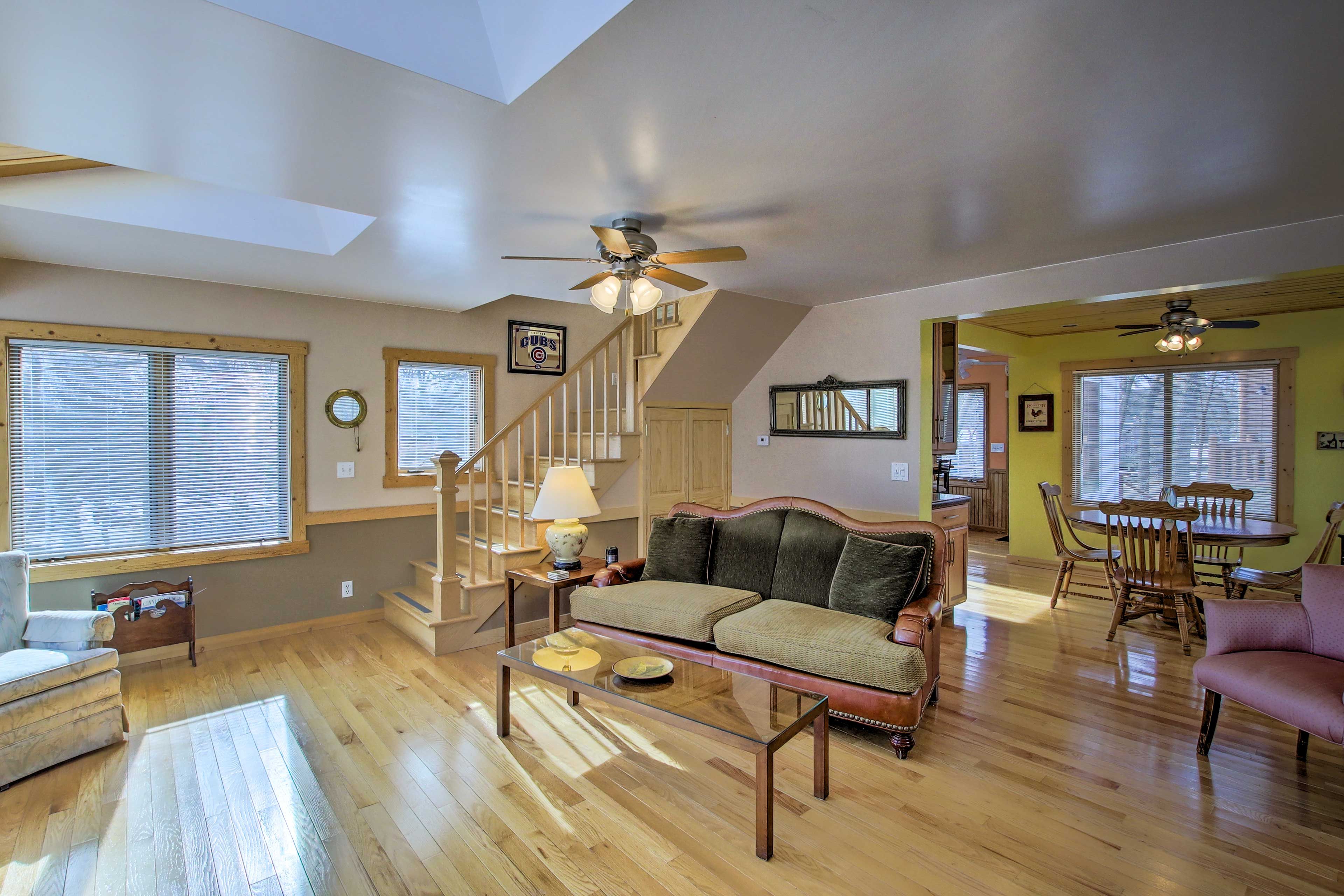 Living Room | 1st Floor | Free WiFi | Flat-Screen TV | Window A/C Units
