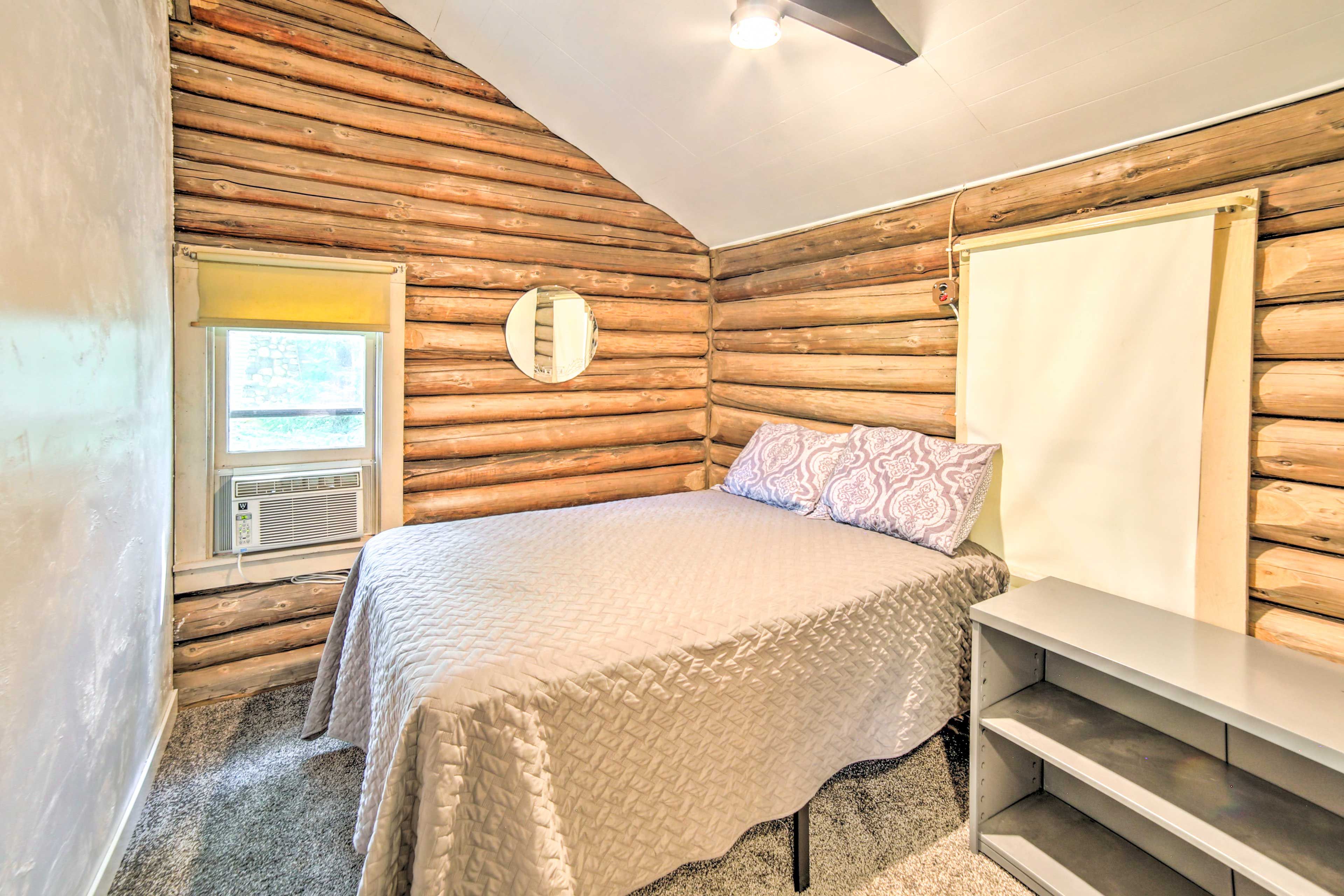 Bedroom 1 | Full Bed | Linens Provided