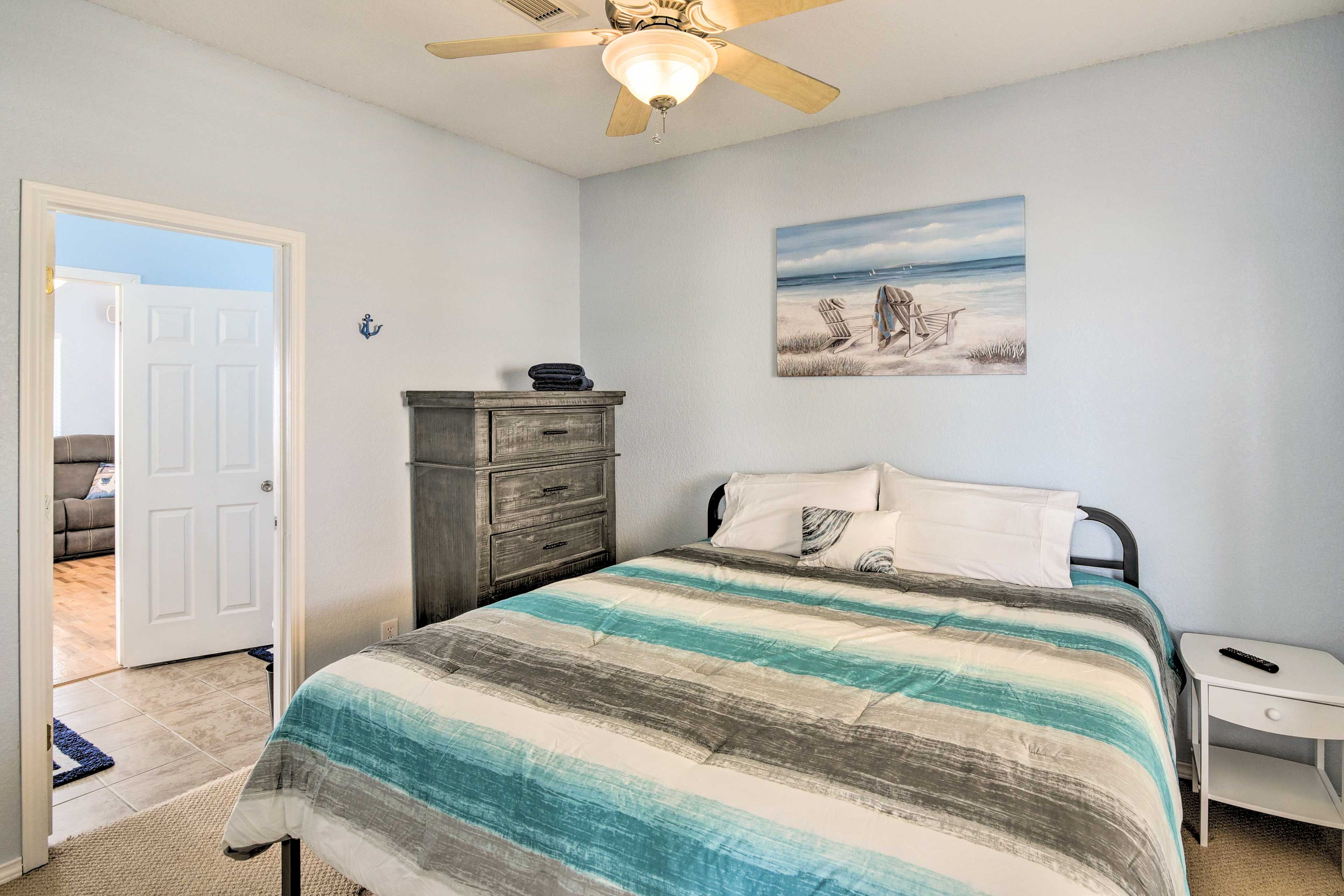 Bedroom 1 | King Bed