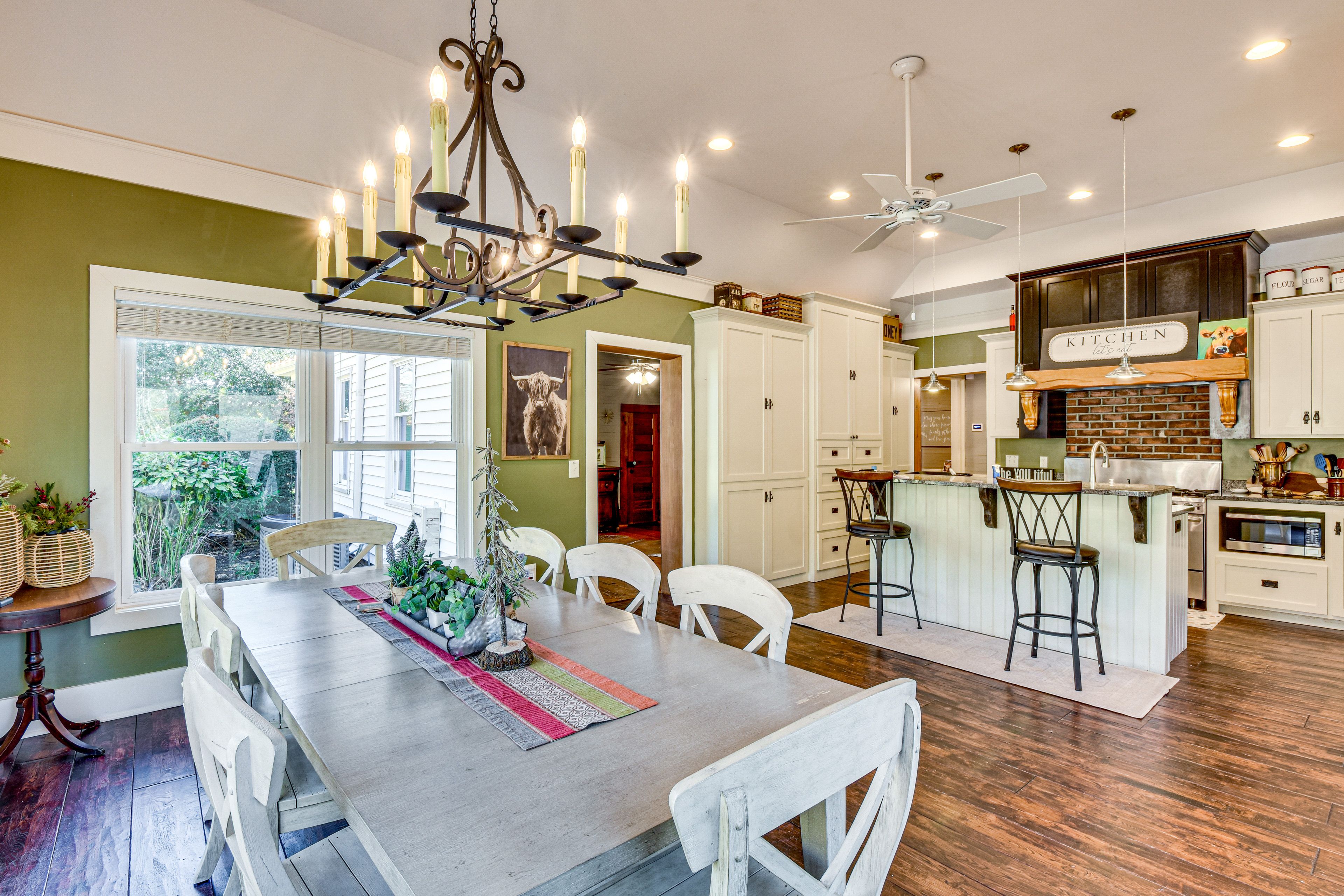 Dining Area | 1st Floor | Dishware/Flatware