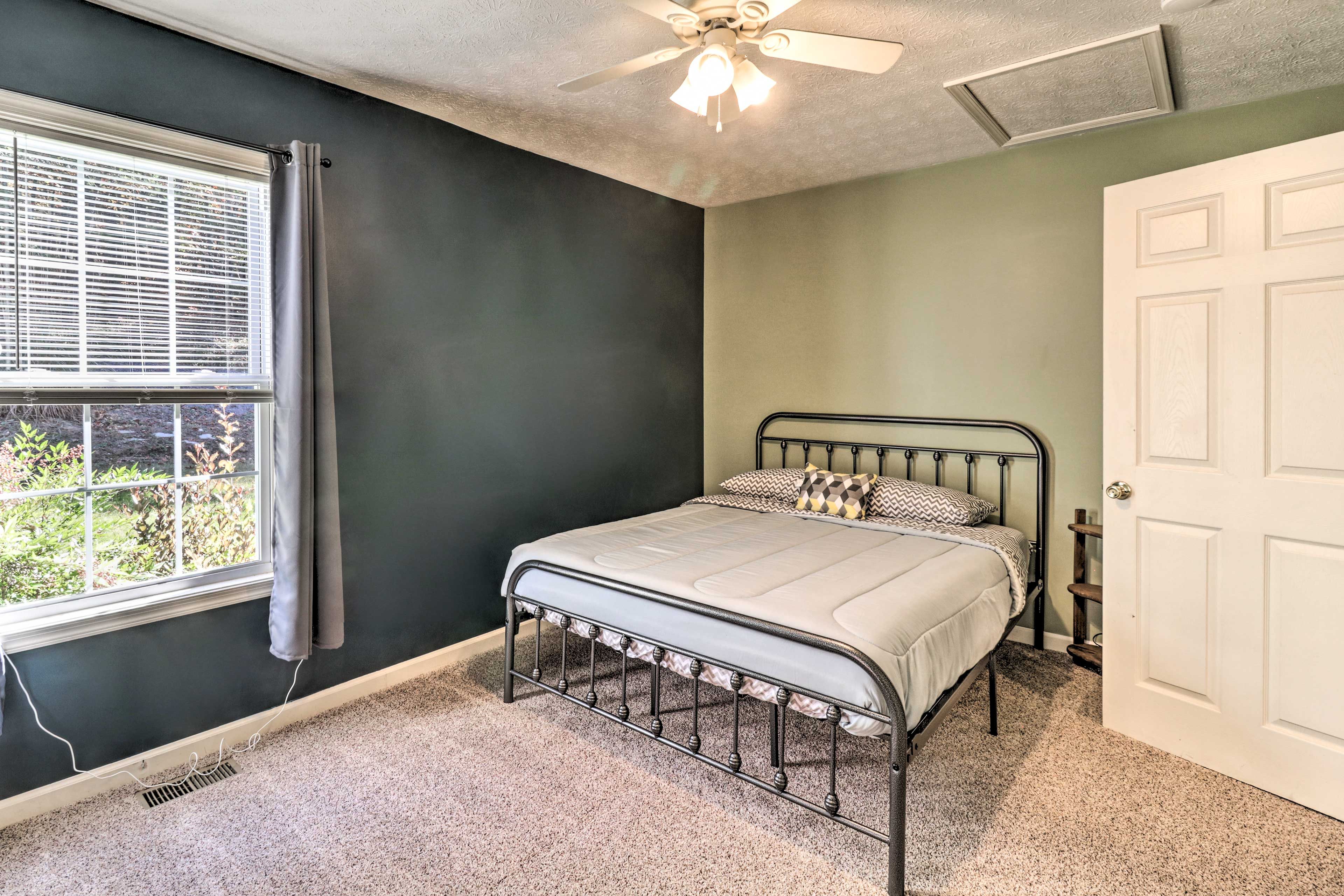 Bedroom 3 | Main Level | Queen Bed