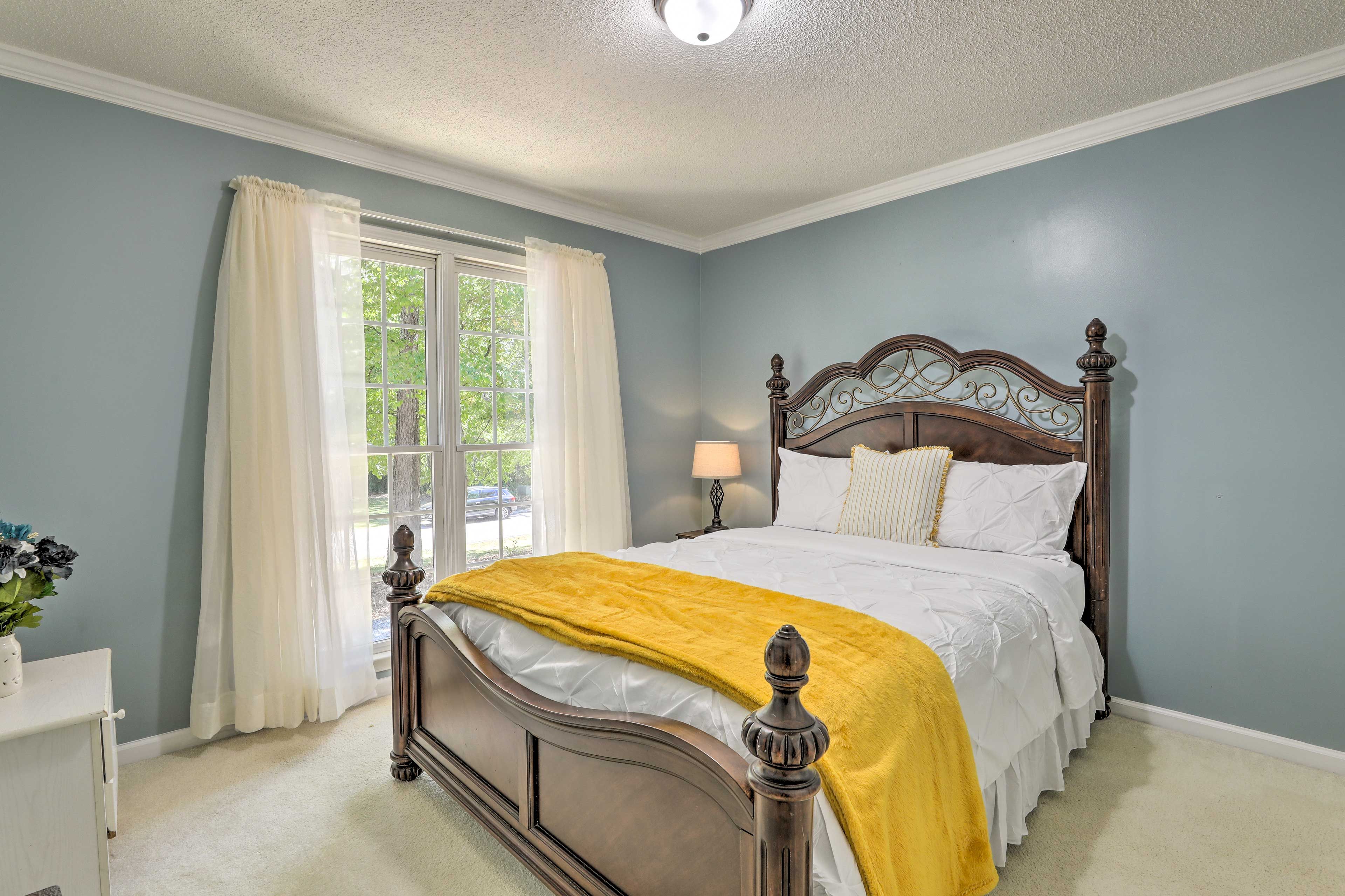 Bedroom 3 | Queen Bed | Iron/Board