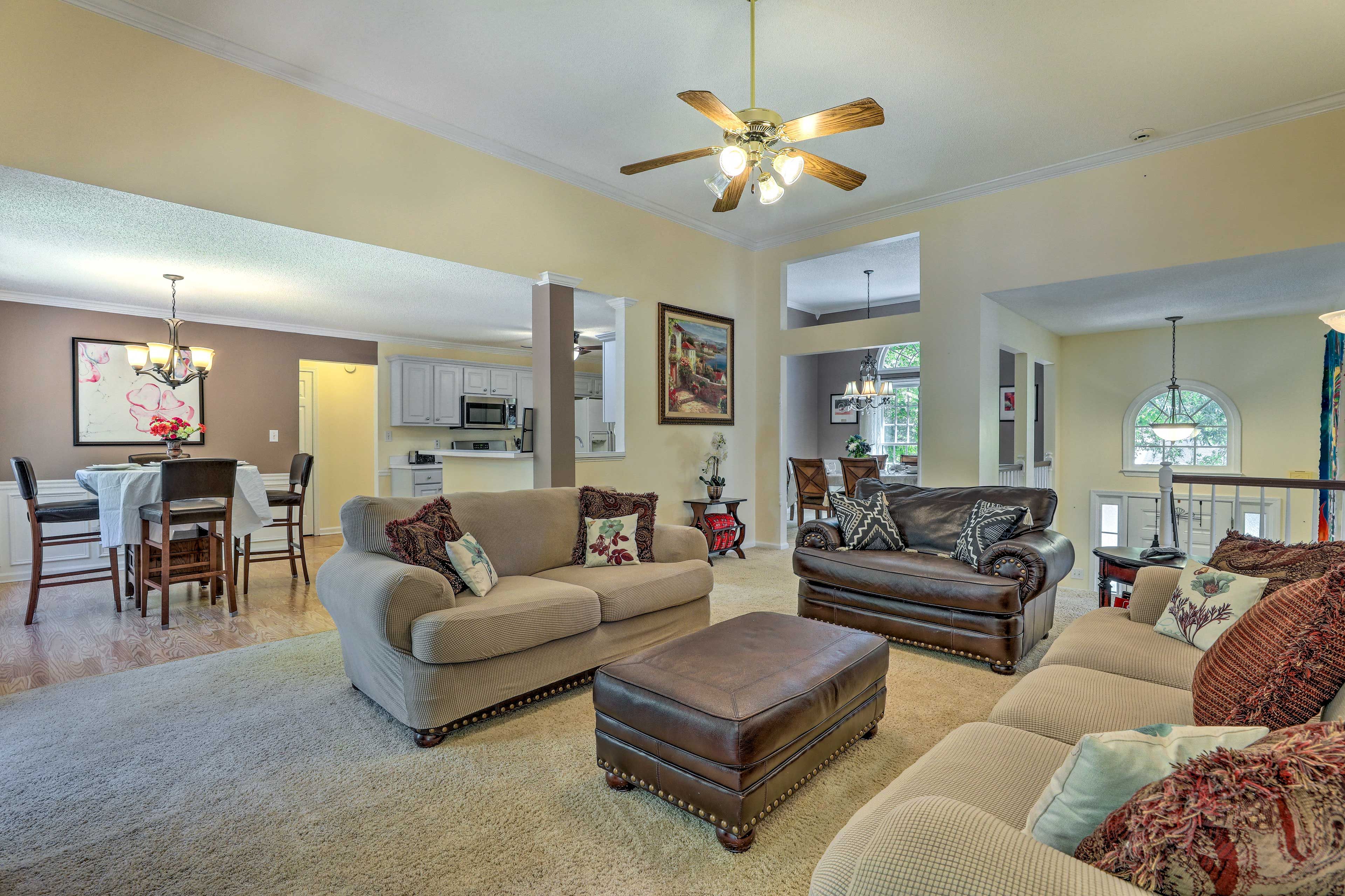 Living Room | Fireplace | Flat-Screen TV | Queen Air Mattress Available