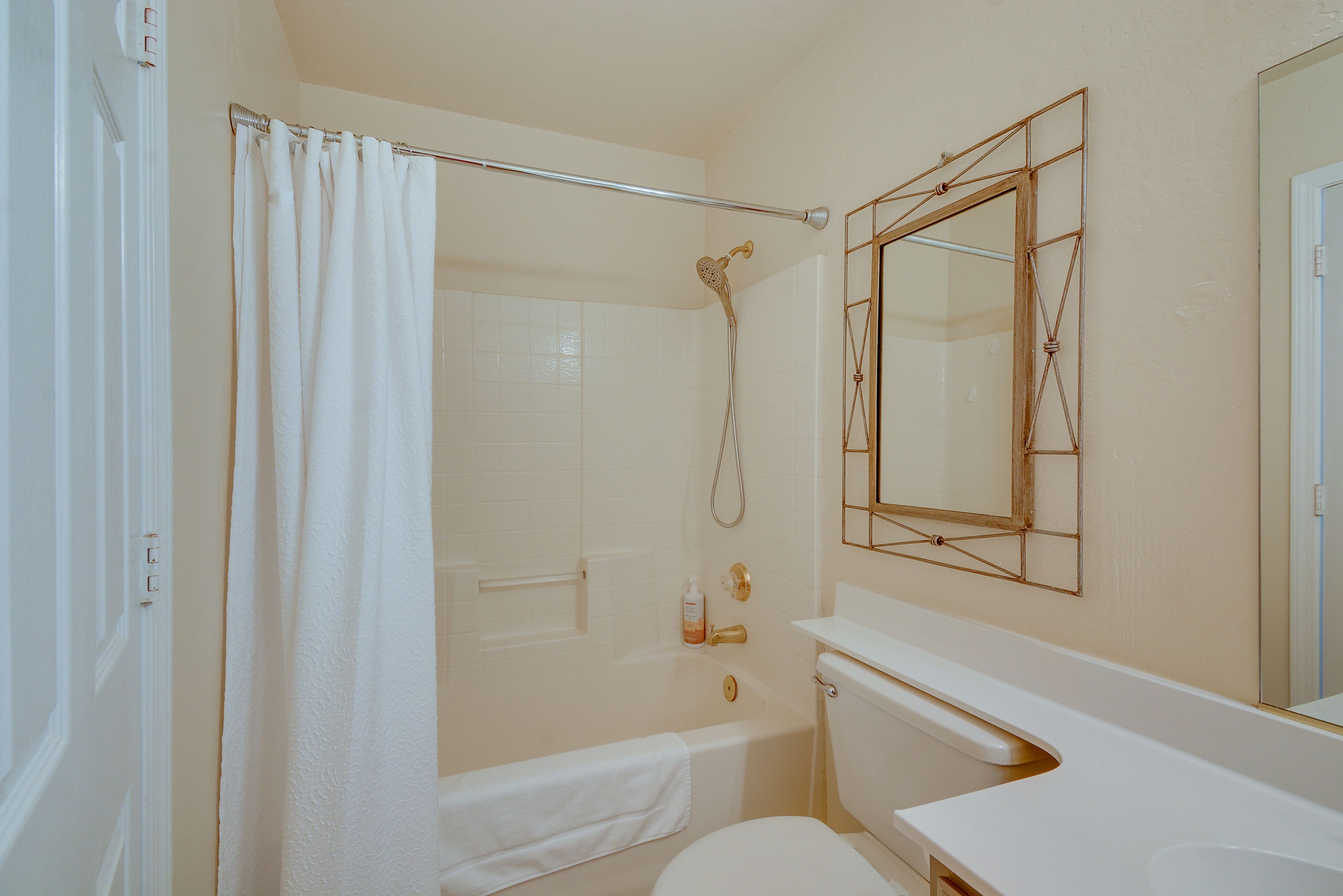 En-Suite Bathroom