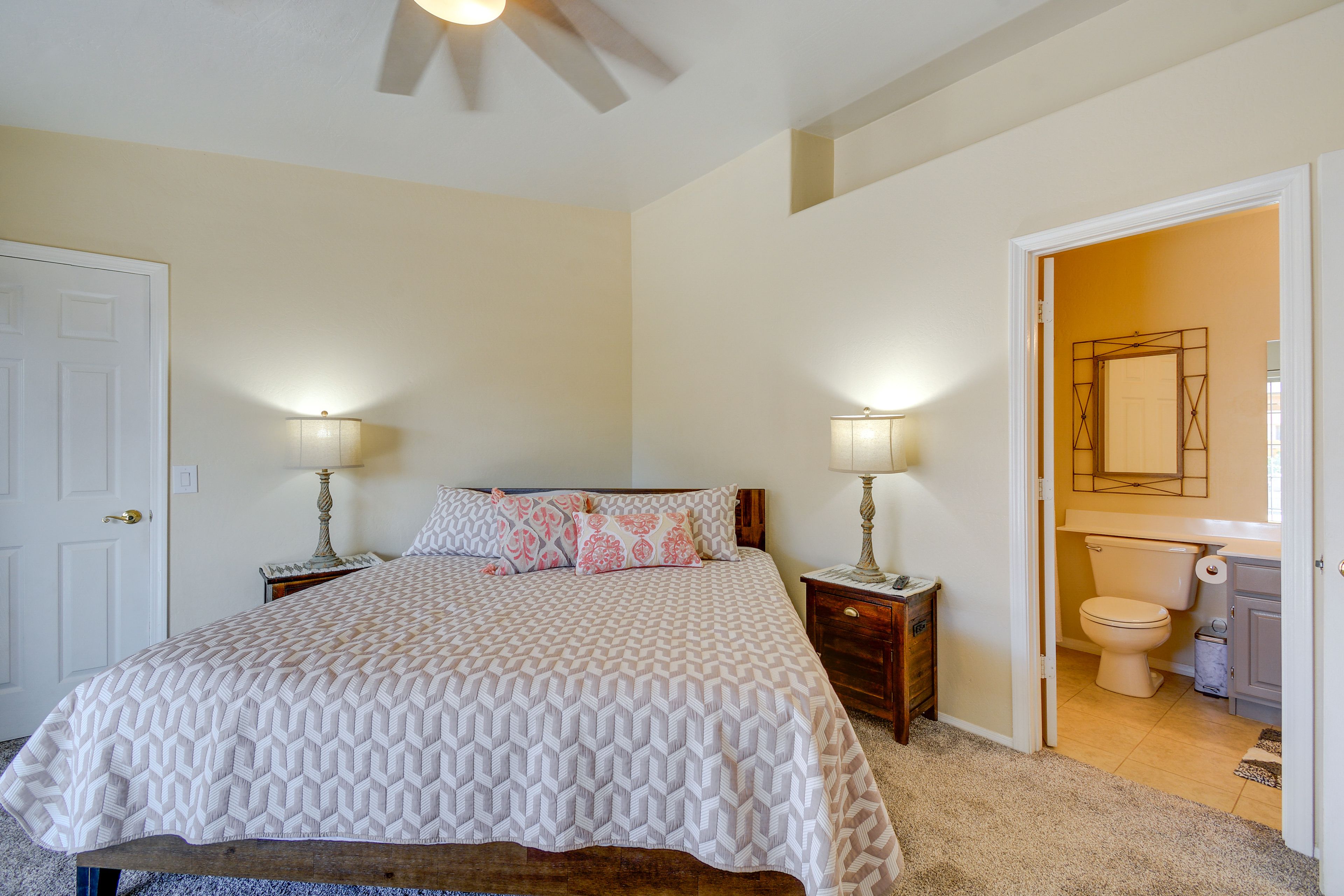 Bedroom 1 | King Bed | En-Suite Bathroom