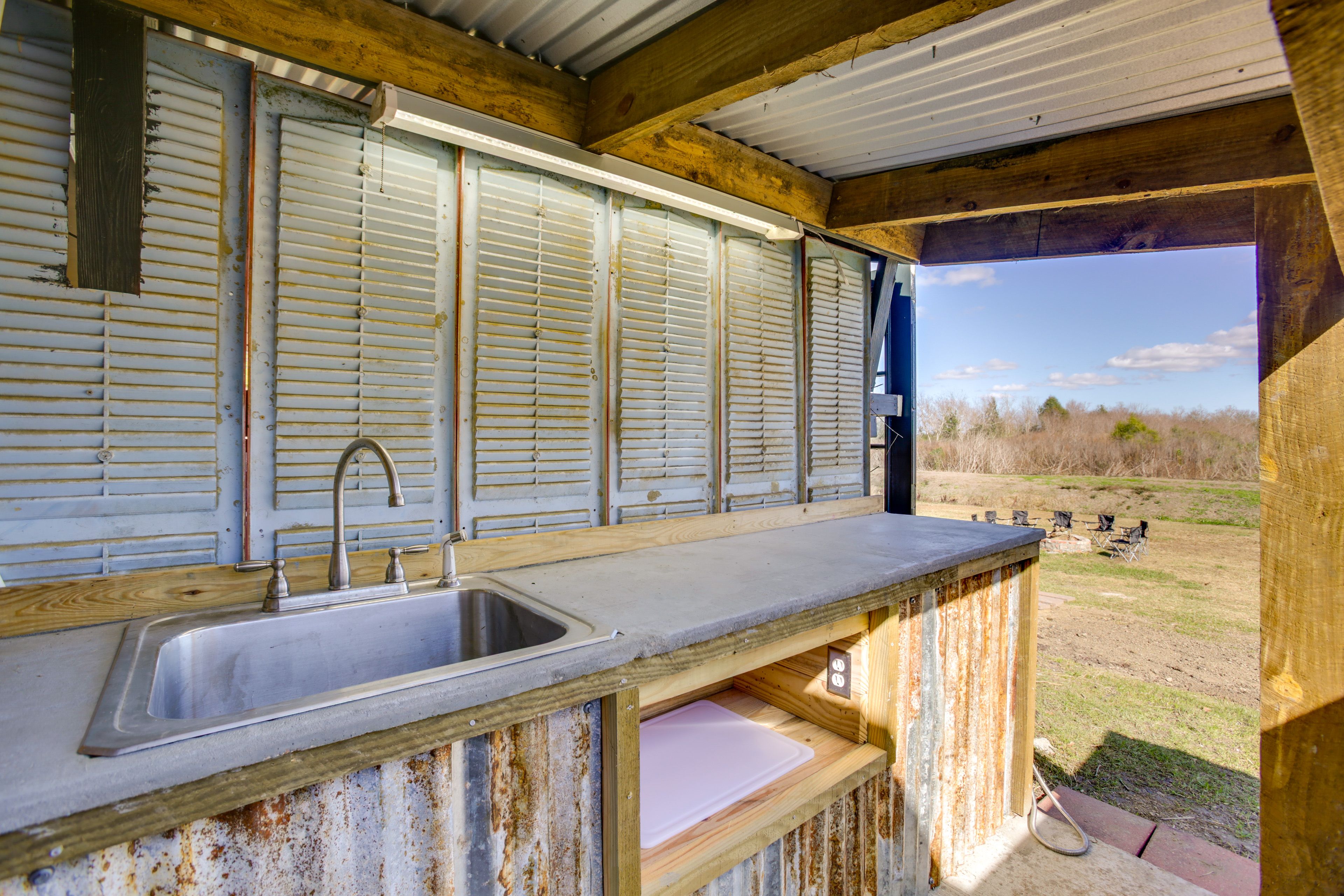 Fish Cleaning Station