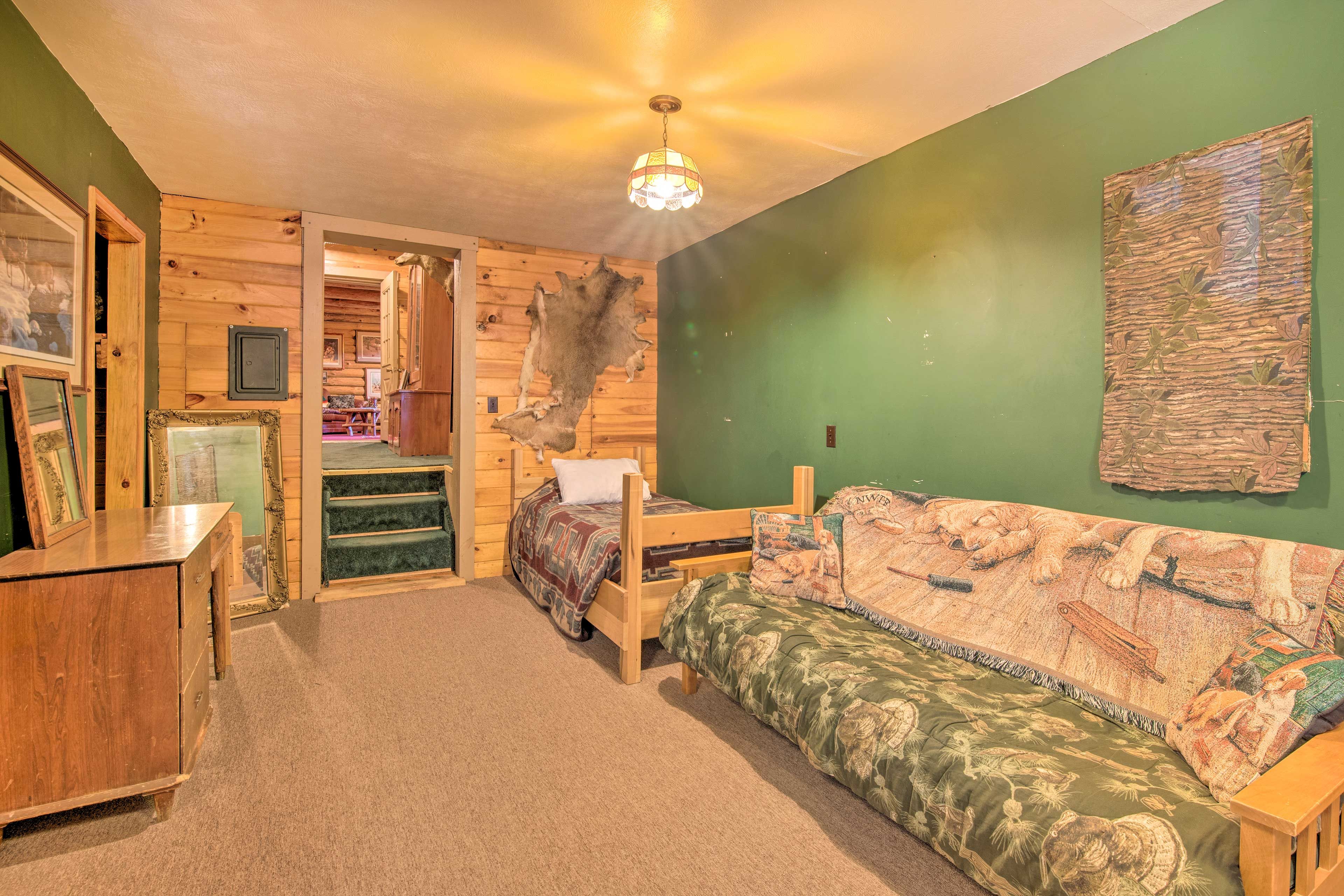 Bunk House (Seasonal) | 1st Floor | Sleeper Sofa | 5 Twin Beds