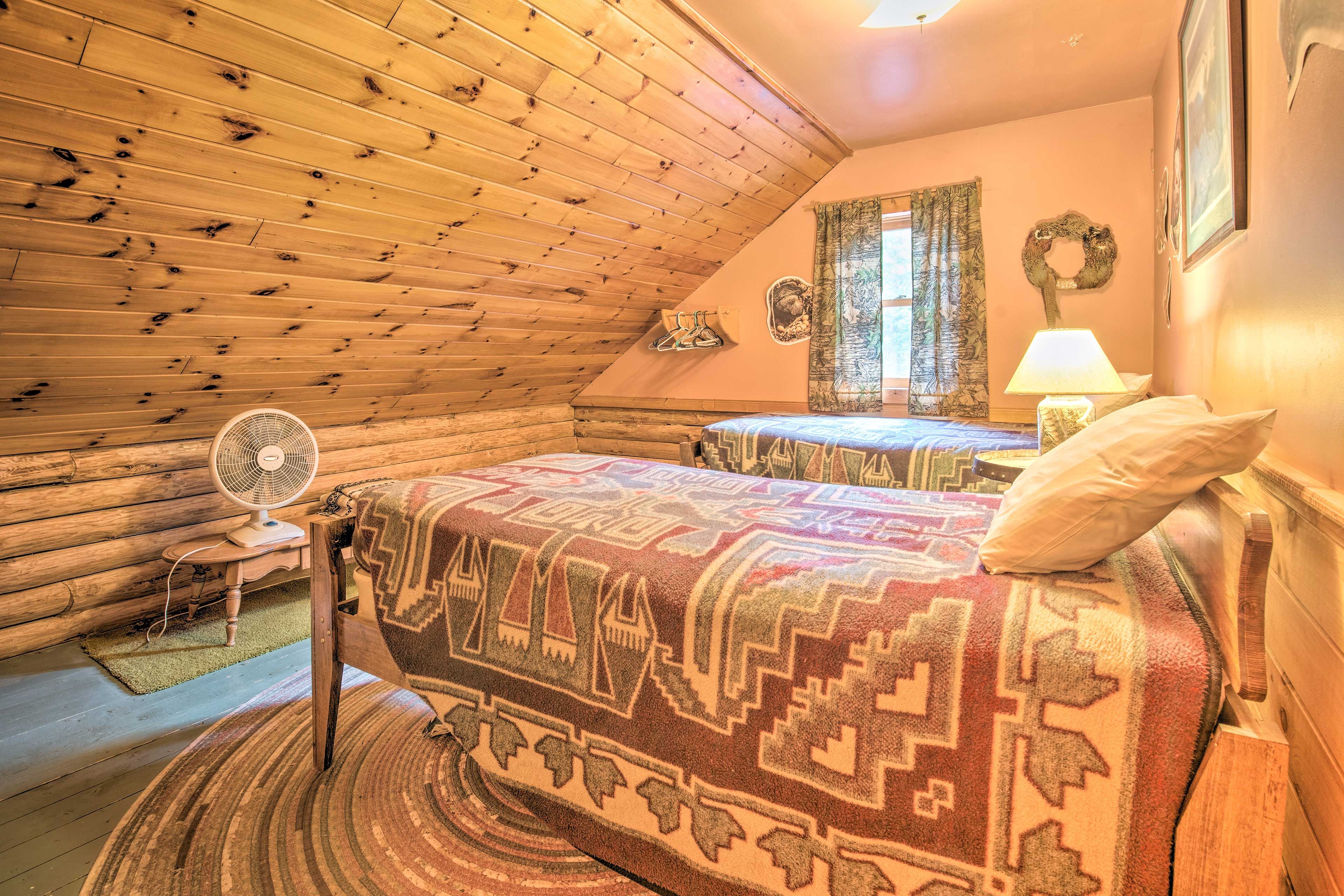 Bedroom 4 | 2 Twin Beds | 2nd Floor