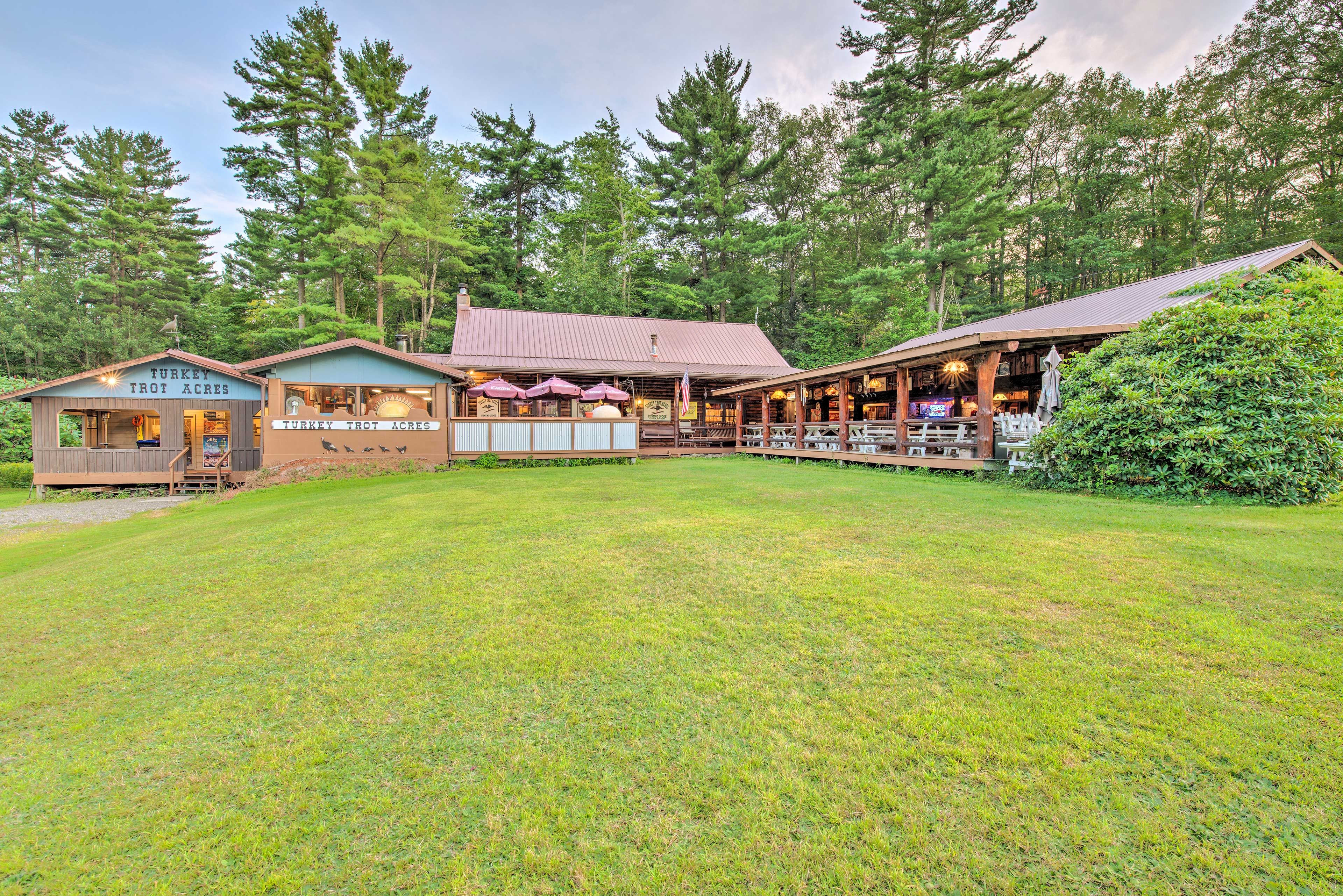 Candor Vacation Rental | 5BR | 4BA | 3,444 Sq Ft | Stairs Required
