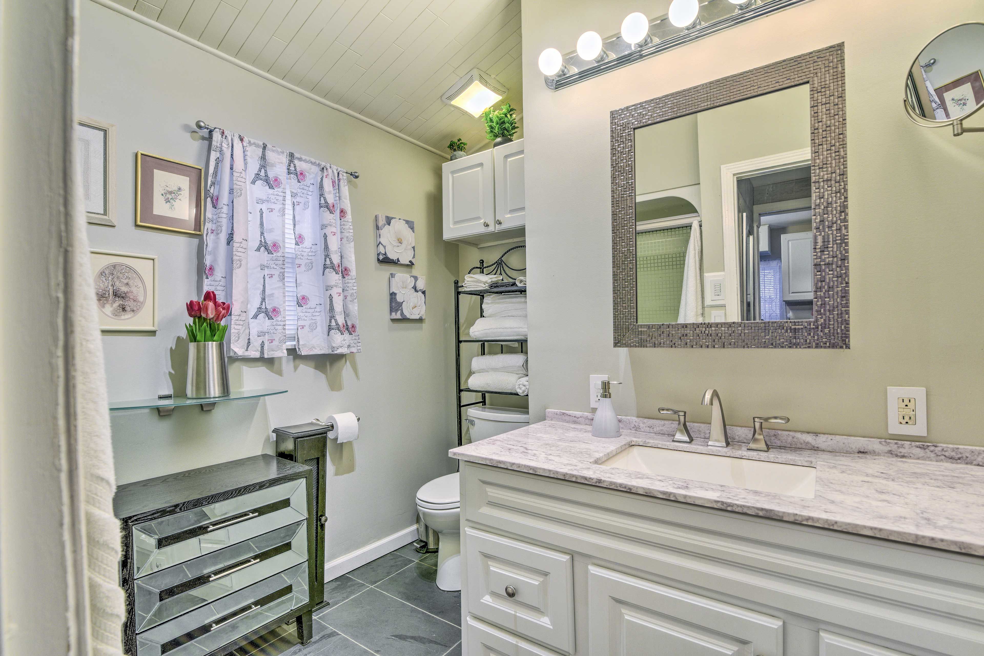 Bathroom | Towels Provided | Complimentary Toiletries
