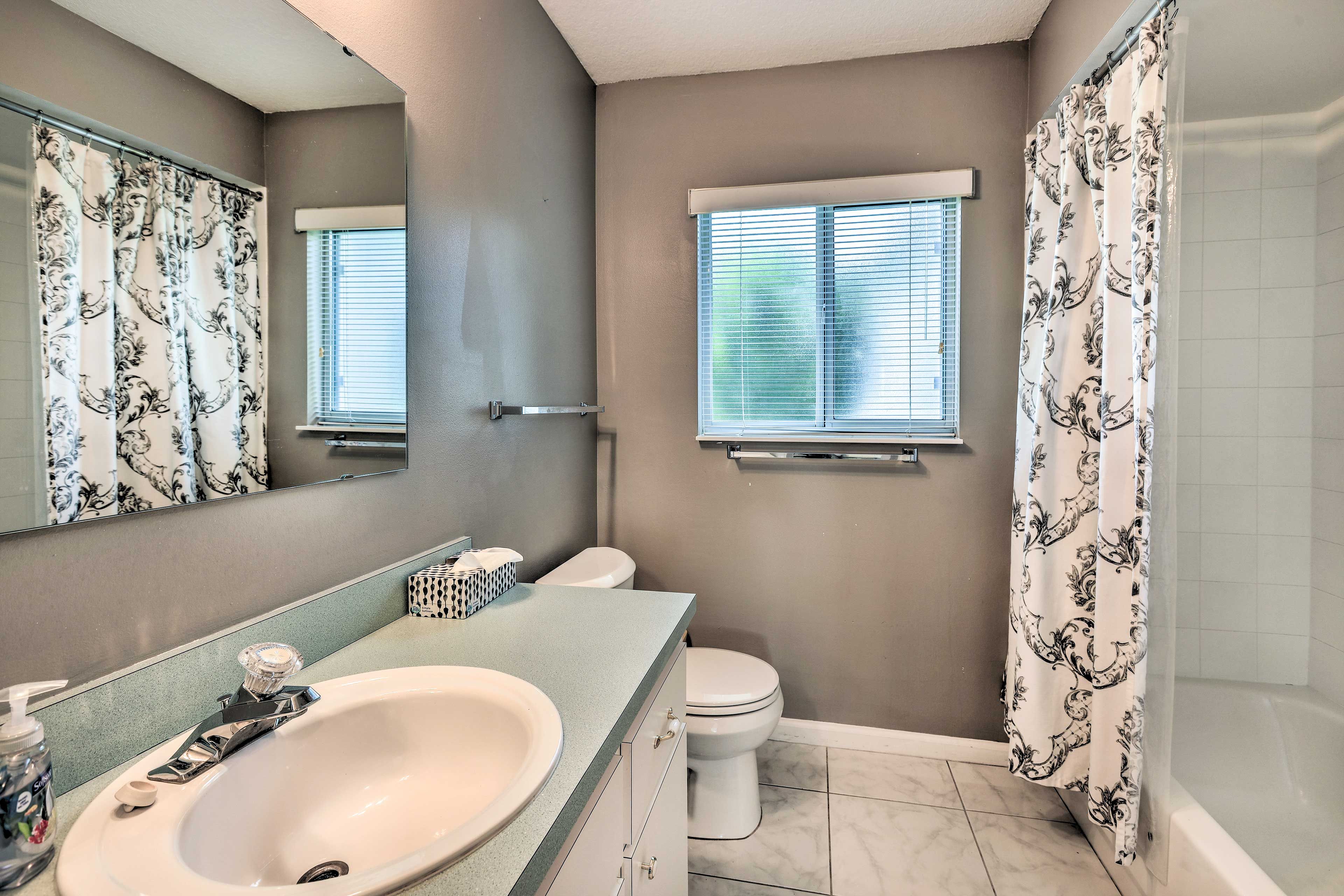 Full Bathroom