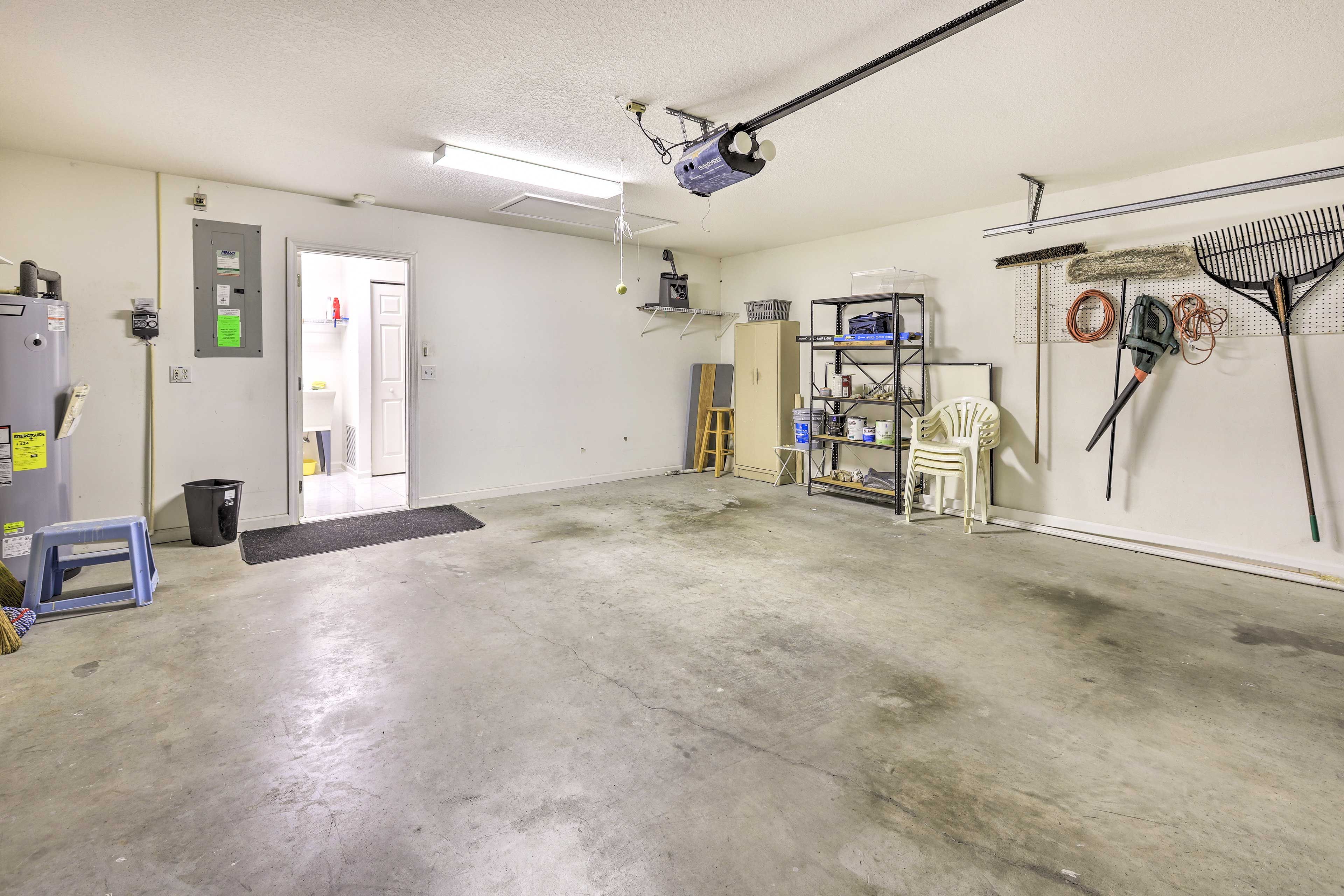 Parking | Garage (2 Vehicles) | Driveway (1 Vehicle)
