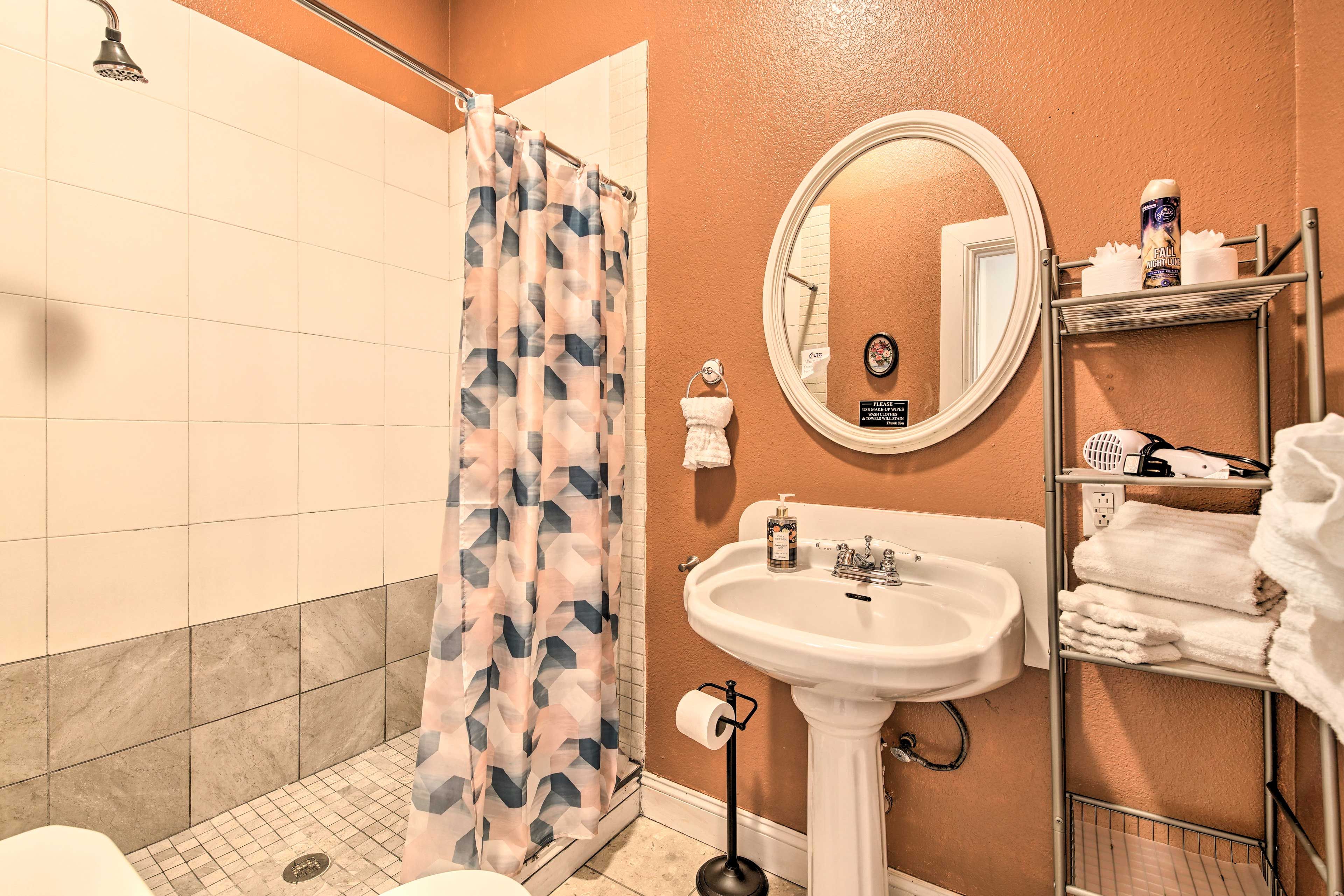Full Bathroom