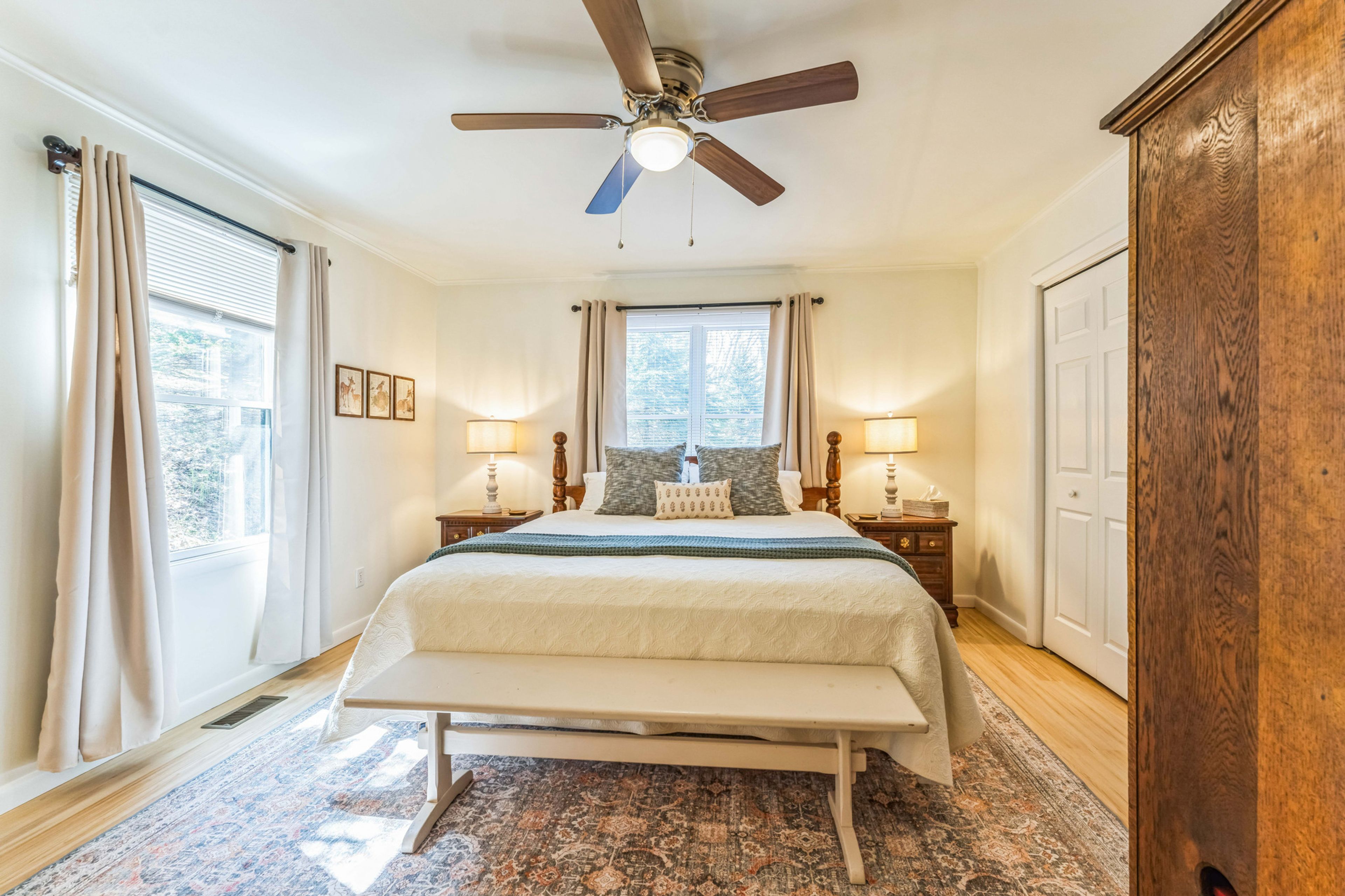 Bedroom 2 | King Bed | 1st Floor | Linens Provided