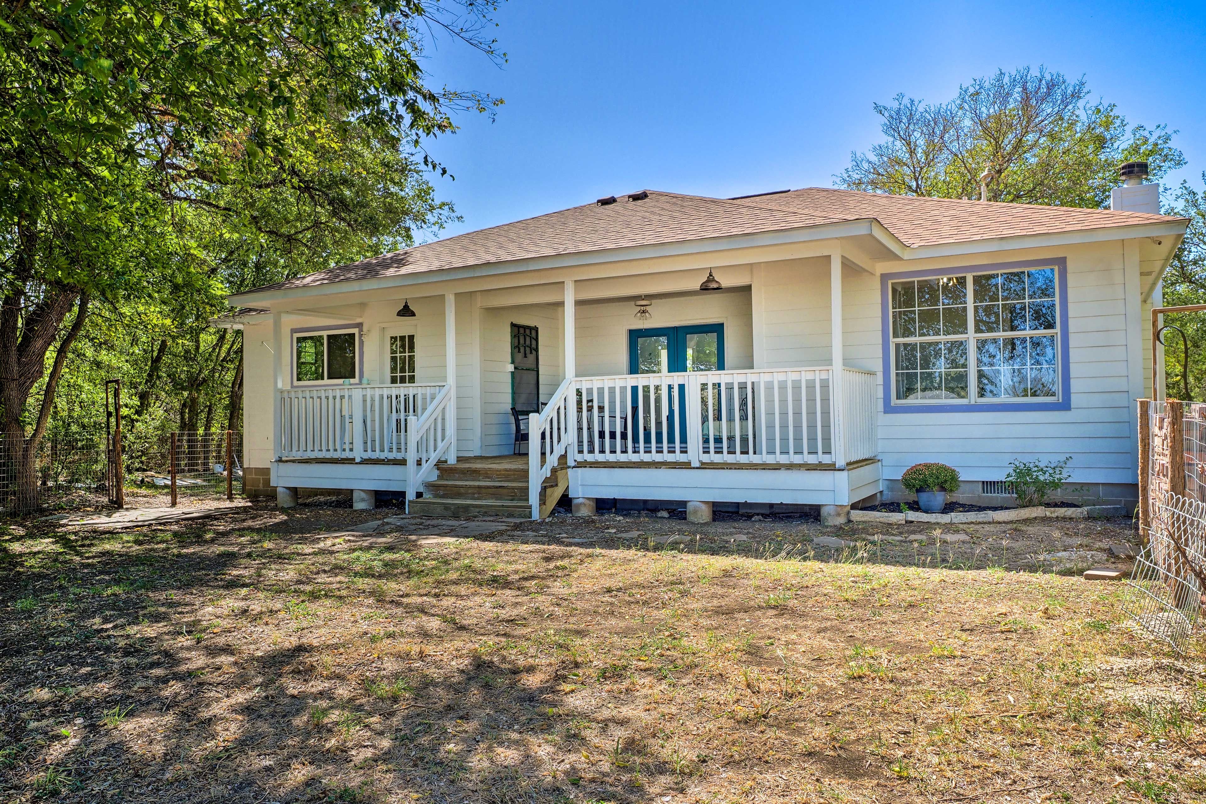Deck/Private Yard | Fire Pit | Gas Grill