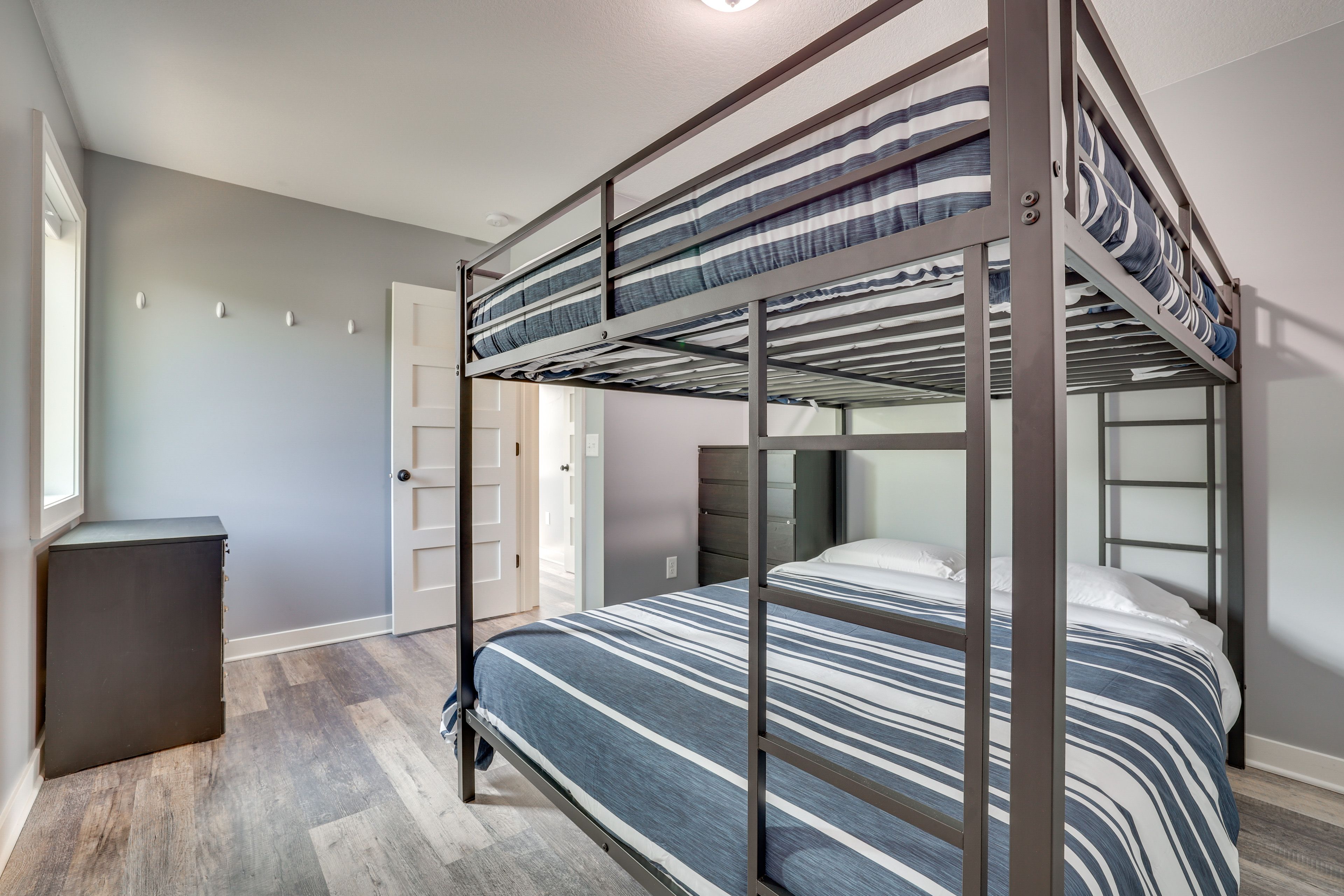 Bedroom 3 (Bunk Room) | Queen Bunk Bed