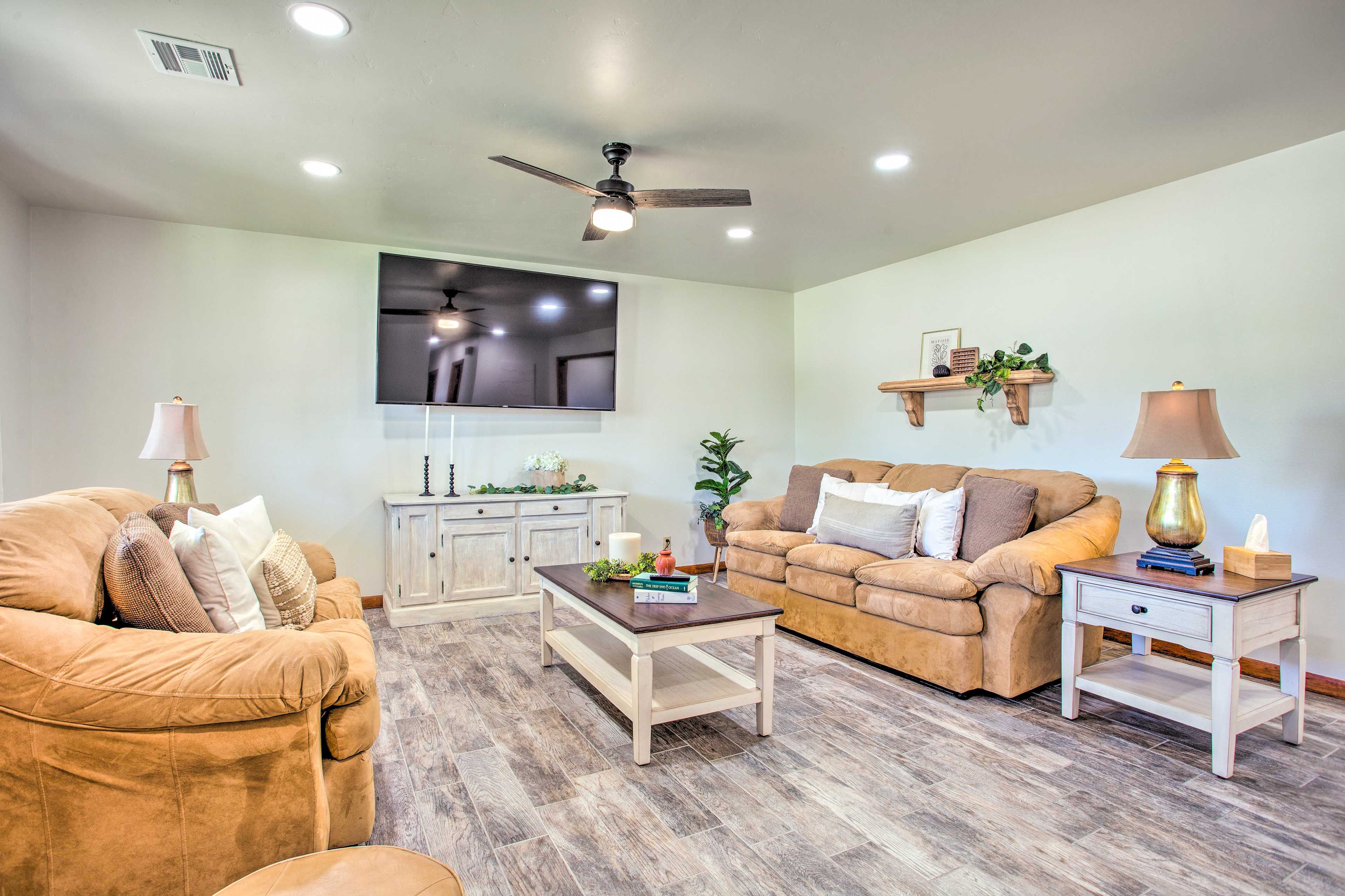 Woodward Vacation Rental | 3BR | 2BA | 1,514 Sq Ft | Step-Free Access