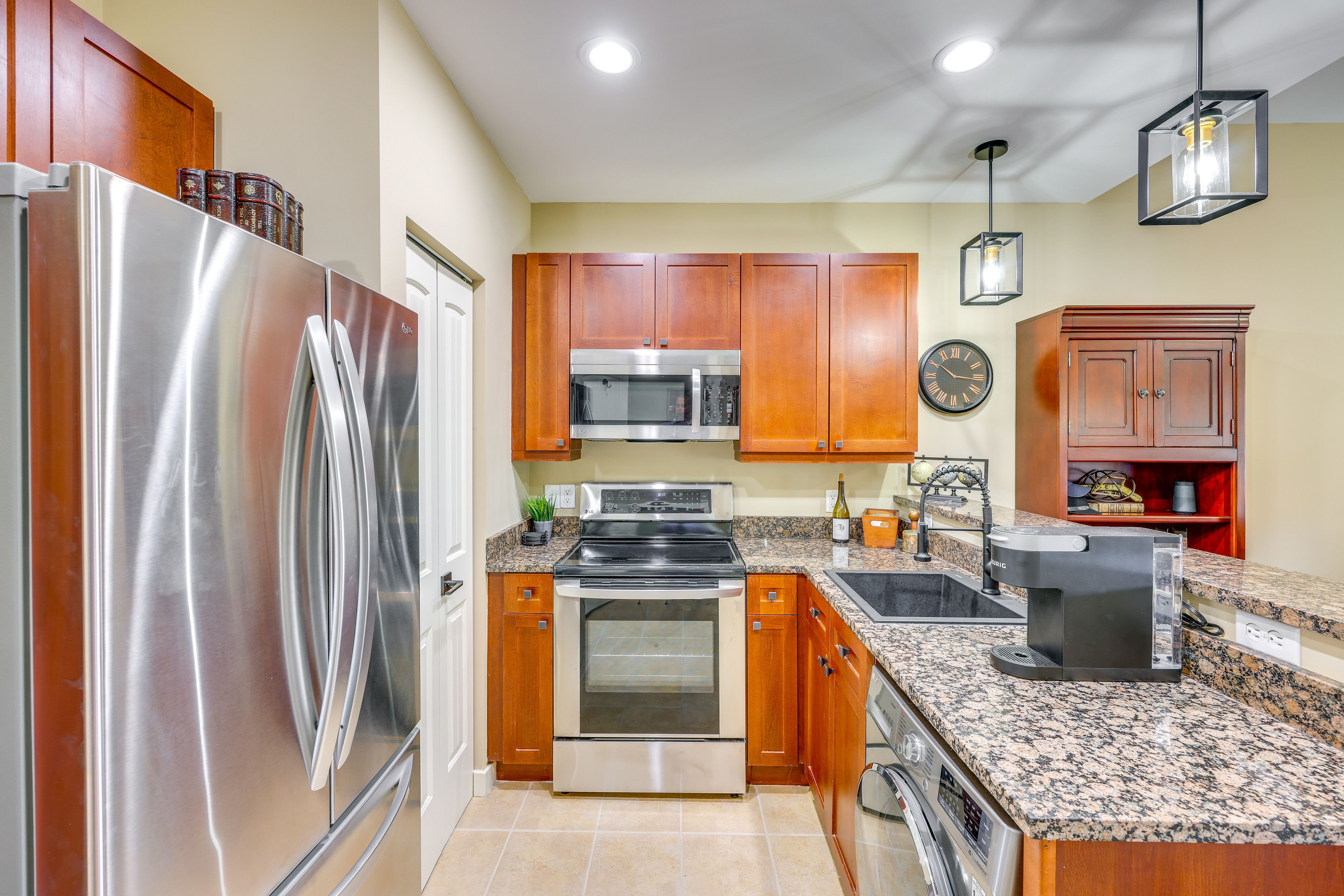 Kitchen | Cooking Basics | Dishware & Flatware