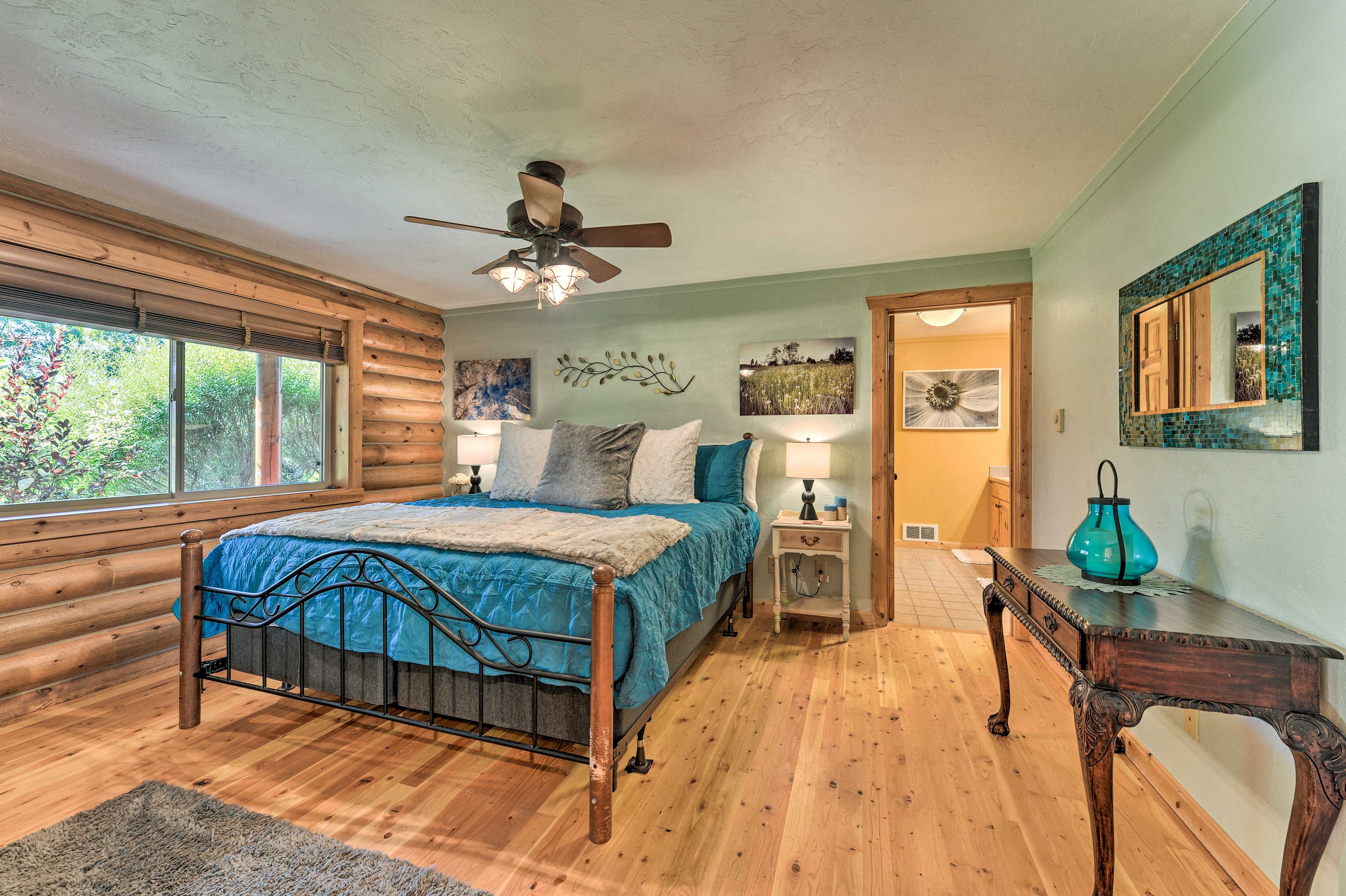 Bedroom 1 | King Bed | Pack 'n Play | Linens Provided | En-Suite Bathroom