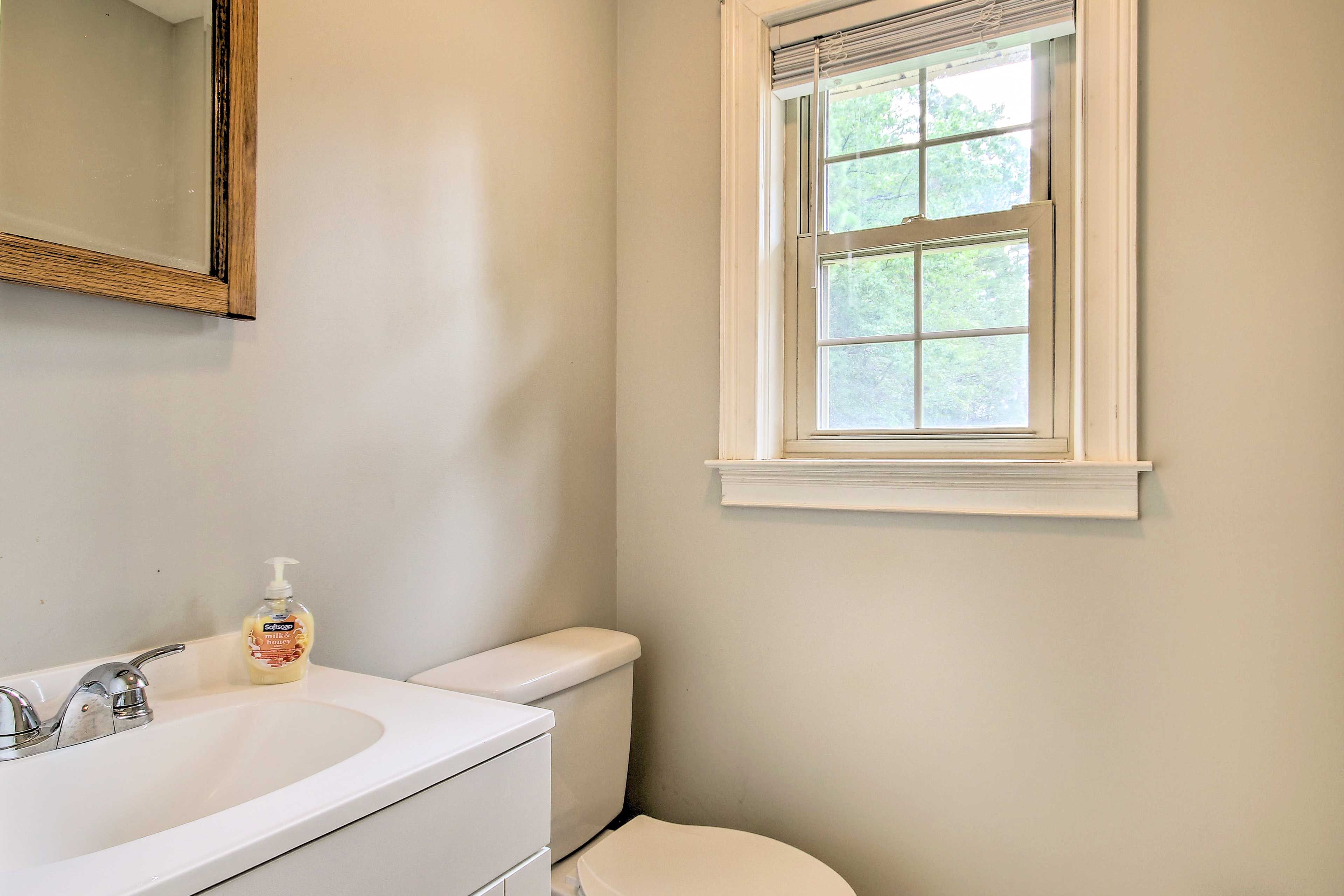 Half Bathroom | Towels Provided | Complimentary Toiletries