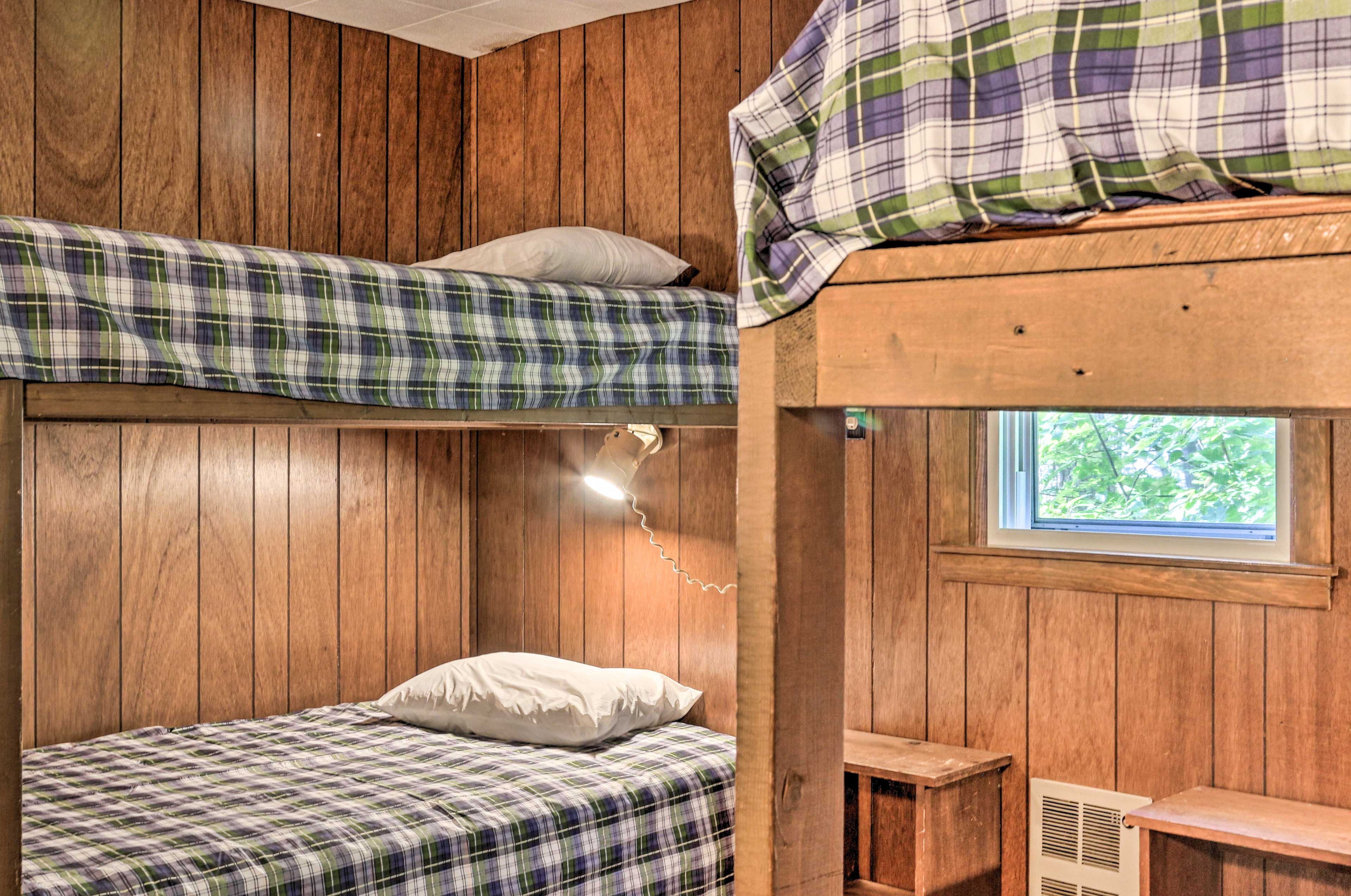 Bedroom 2 | 2 Full Bunk Beds