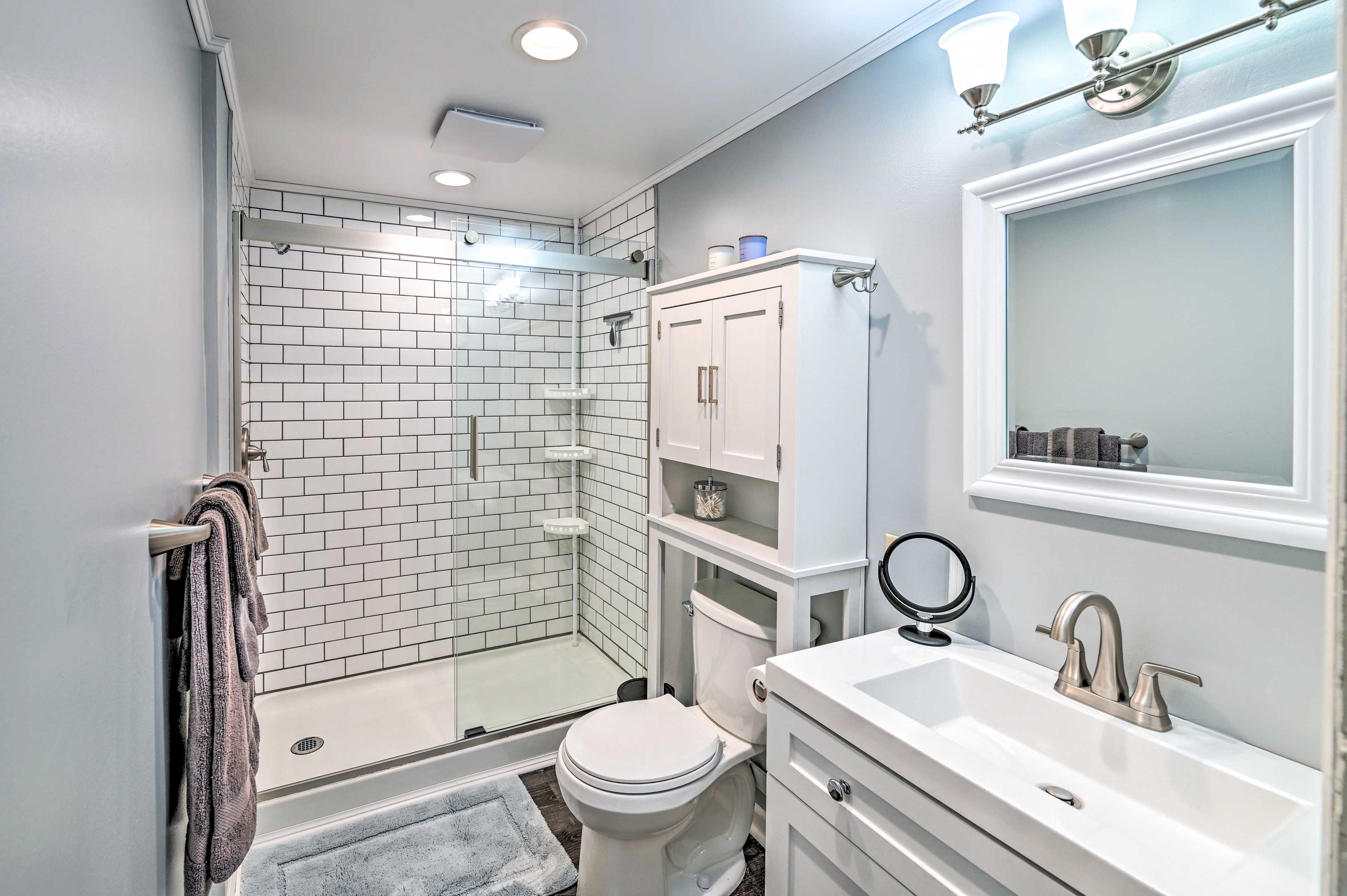 Full Bathroom