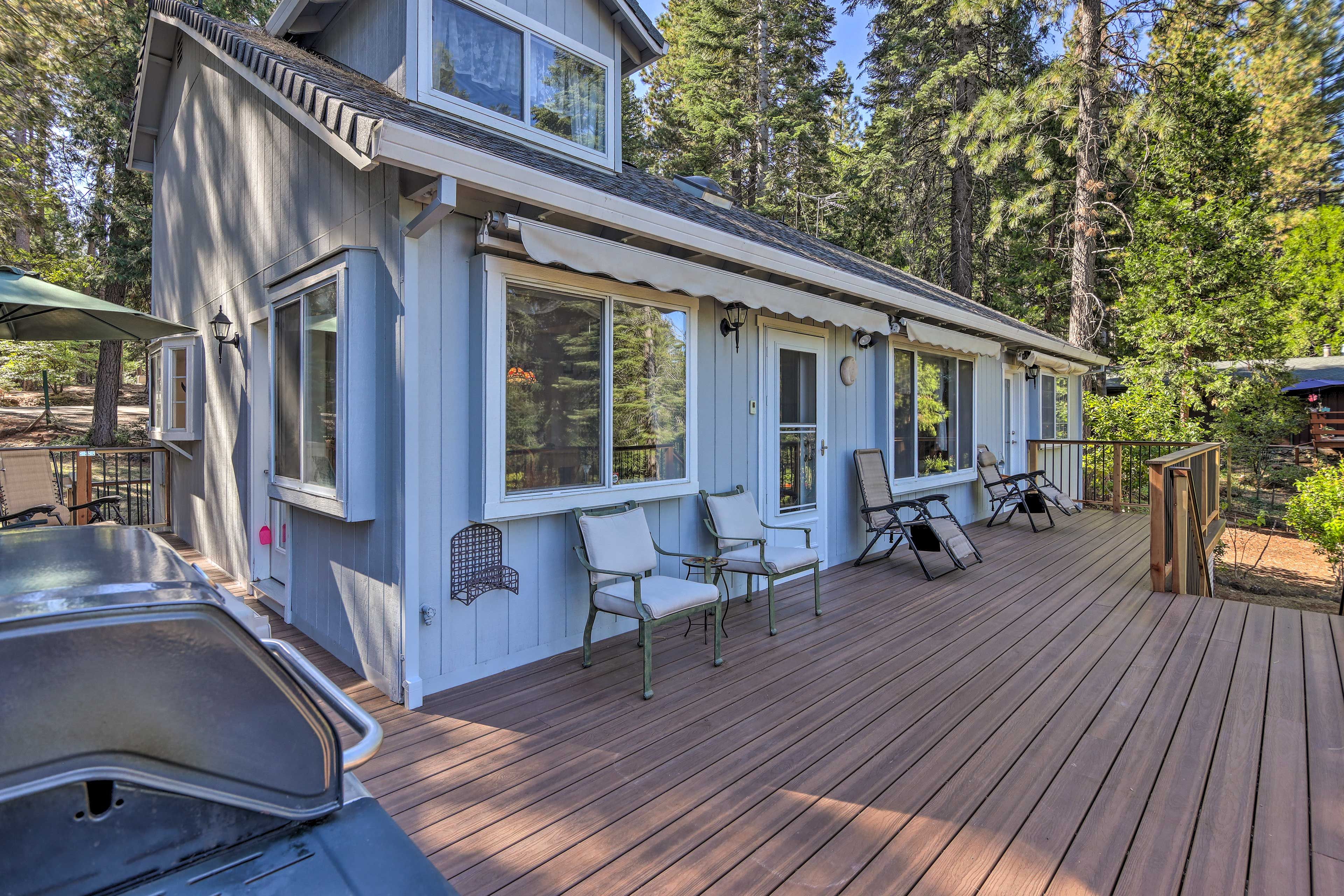 Private Deck | Gas Grill