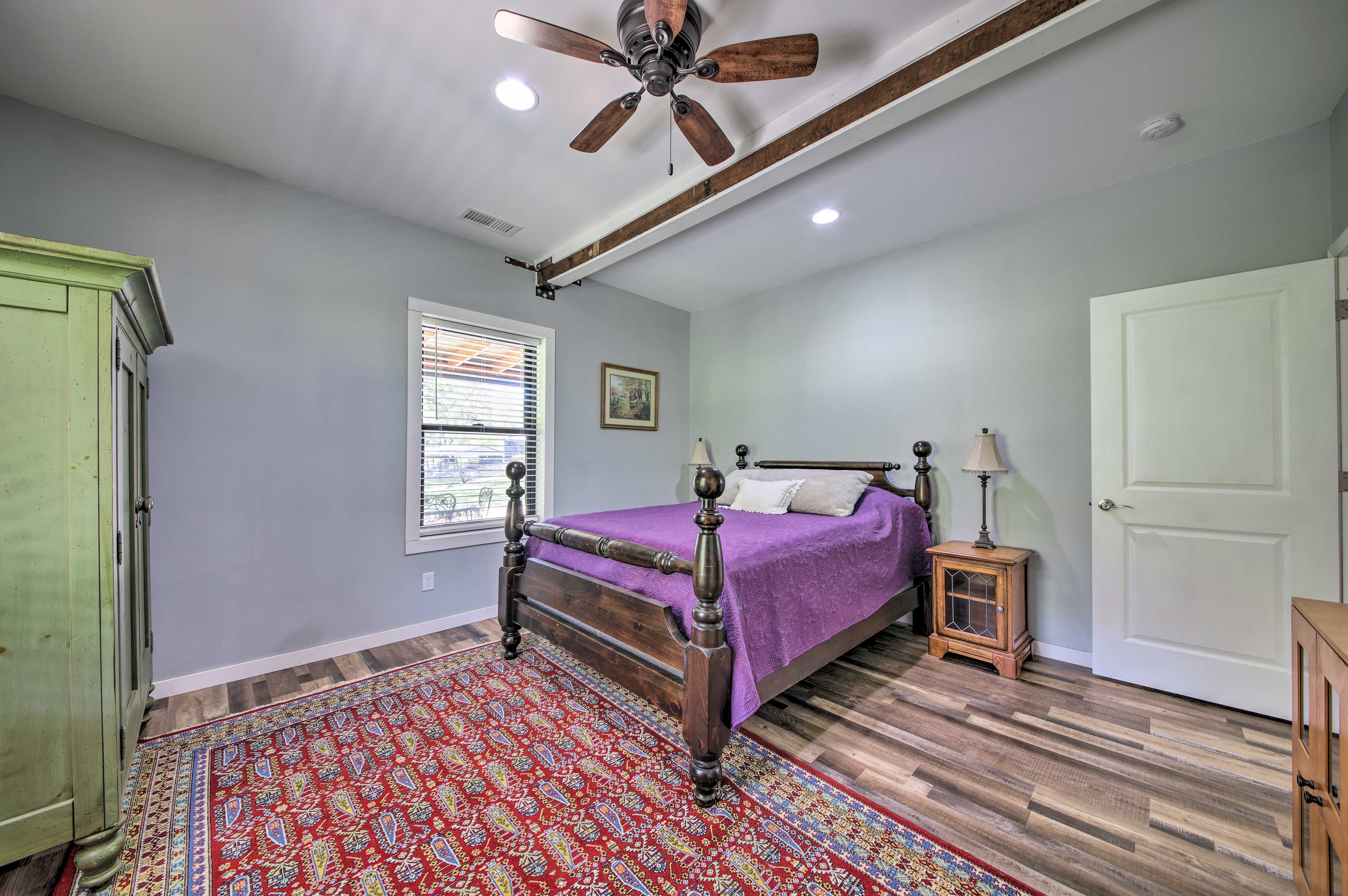 Bedroom 1 | Queen Bed | Linens Provided