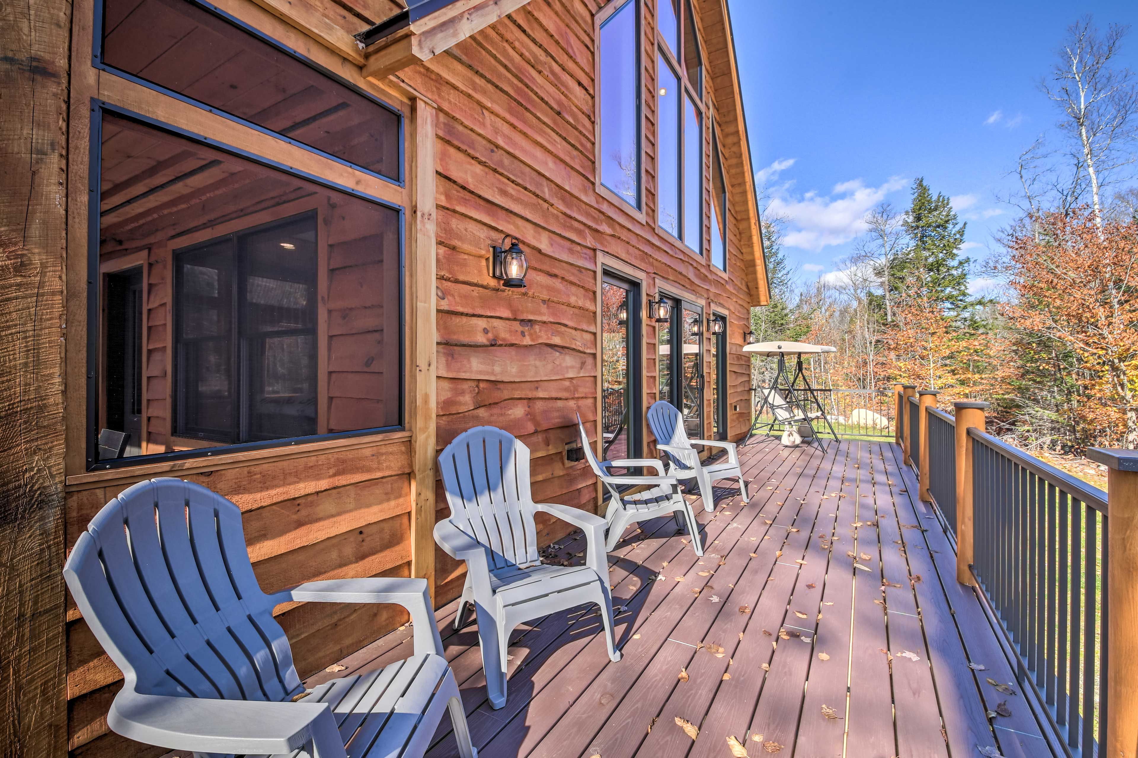 Spacious Deck | Gas Grill