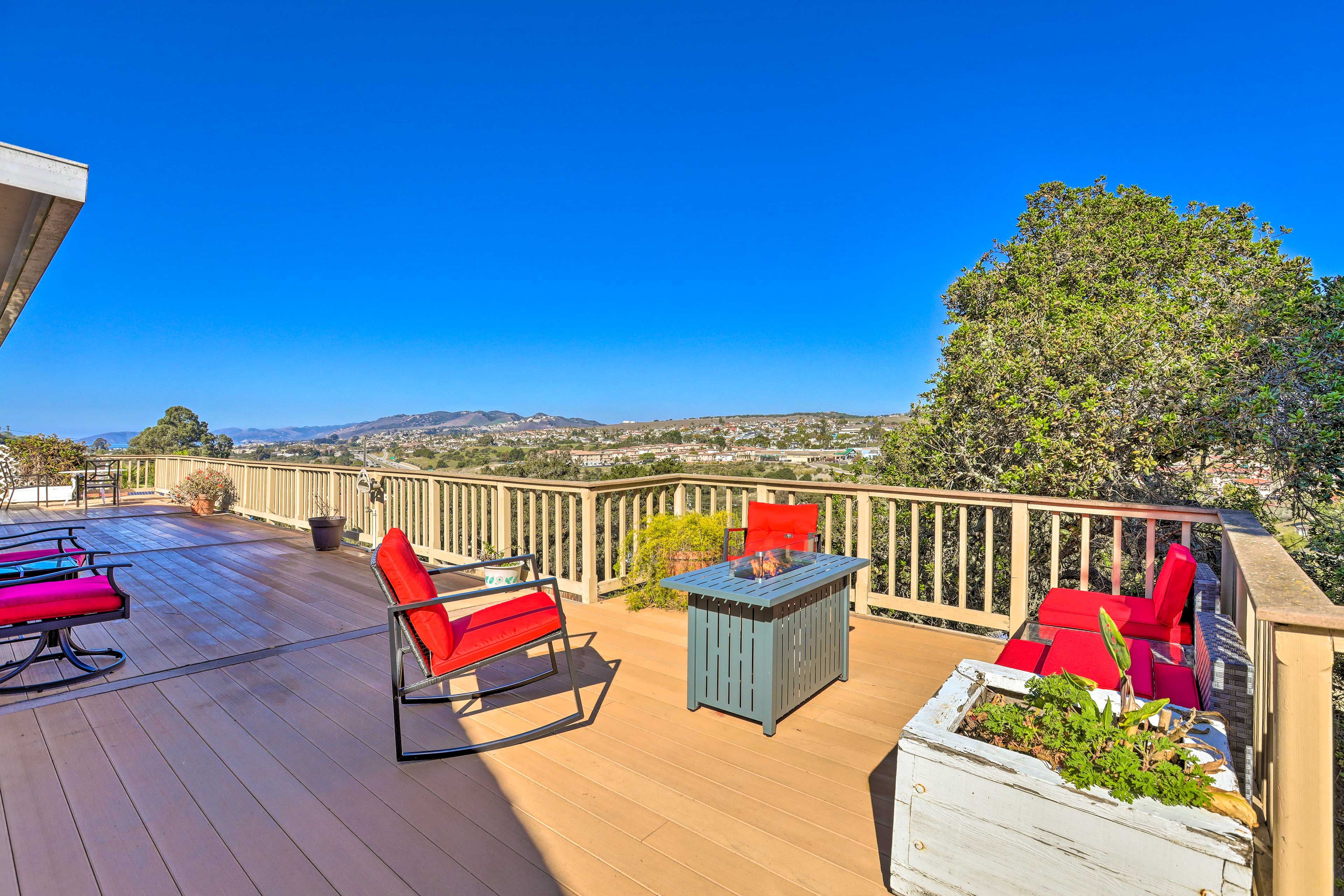Arroyo Grande Vacation Rental | 3BR | 2BA | 1,956 Sq Ft | Step-Free Access