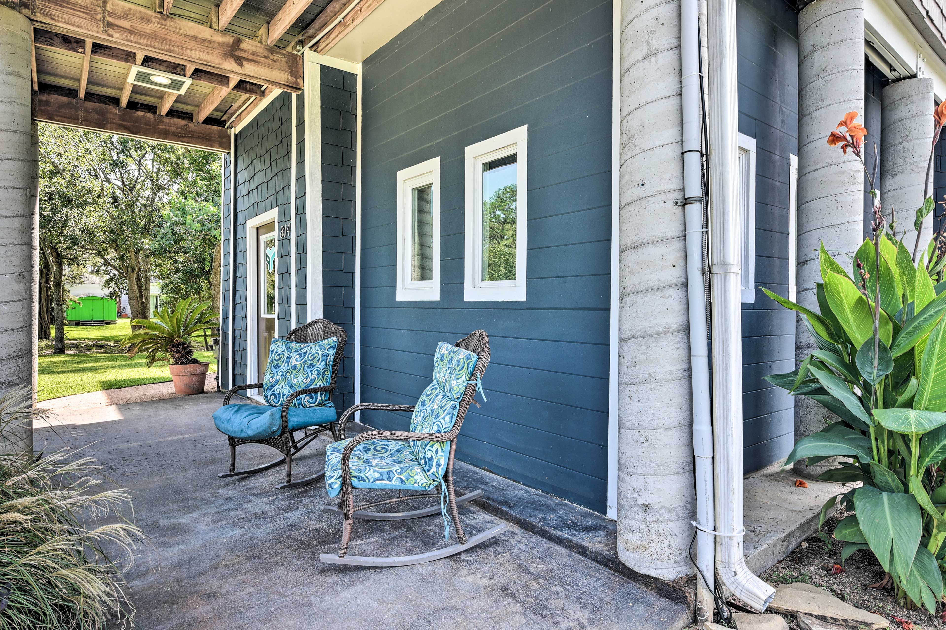 Outdoor Seating