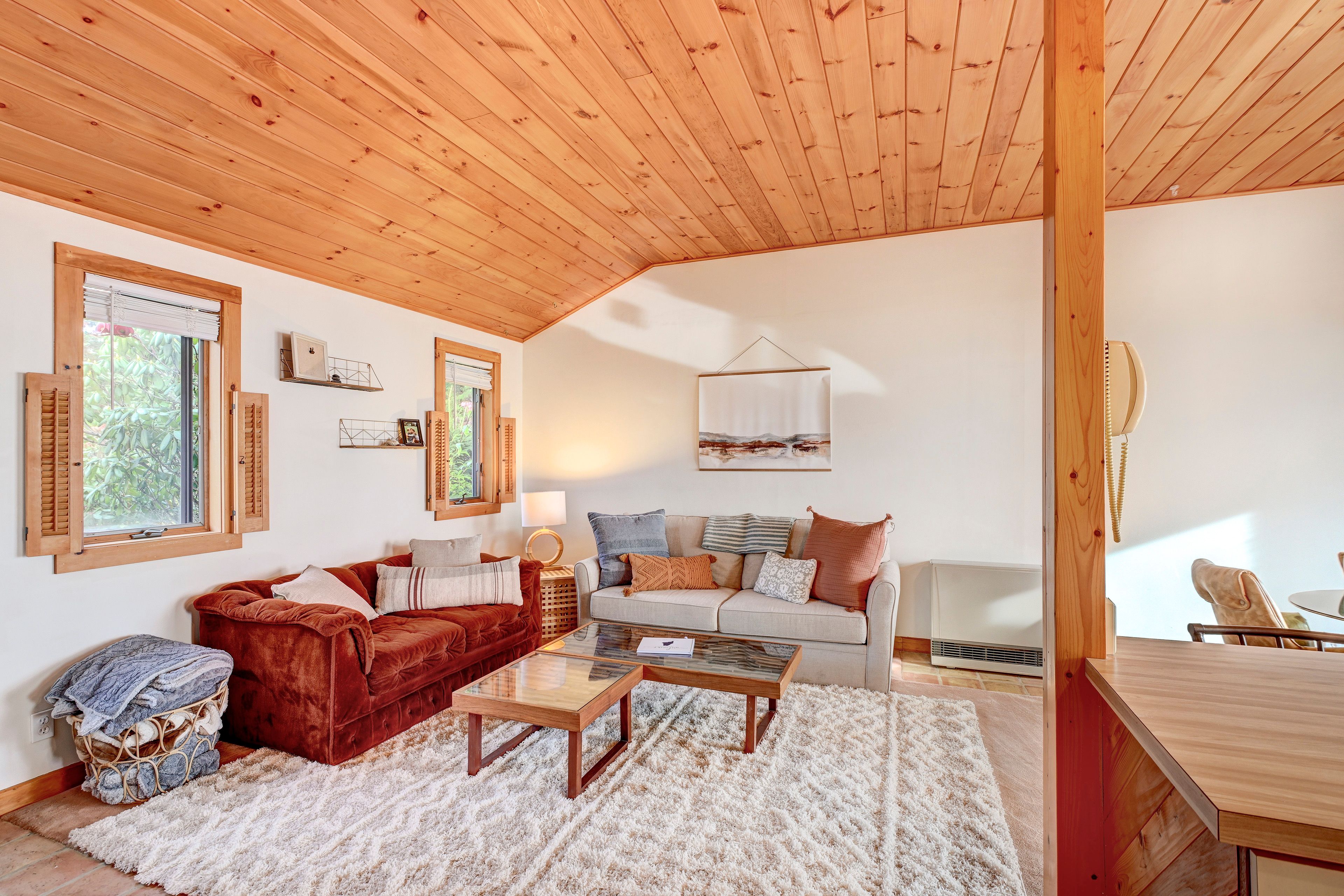 Living Room | Queen Sleeper Sofa | Main Floor | Smart TV