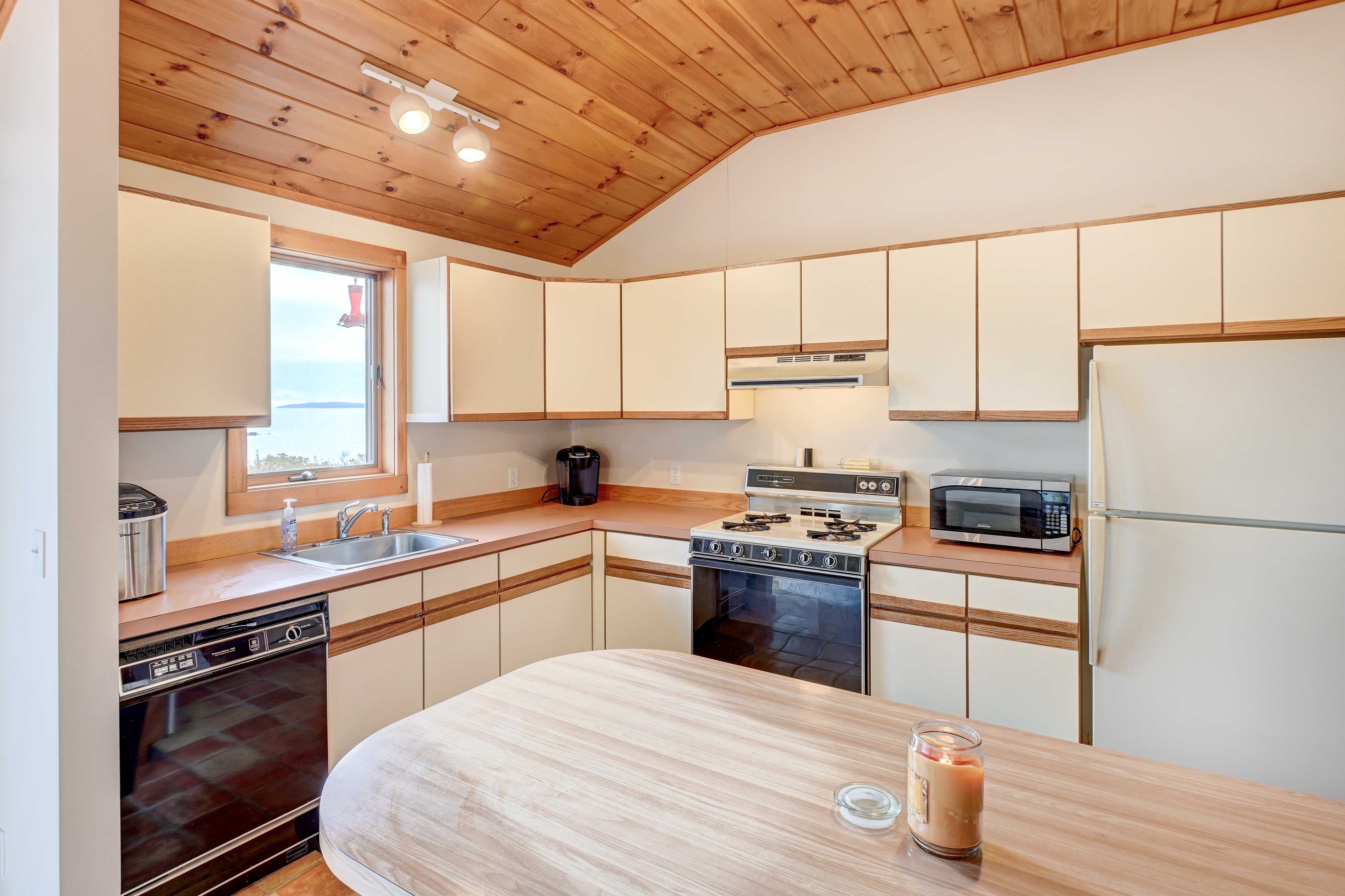Kitchen | Cooking Basics | Coffee Maker | Toaster