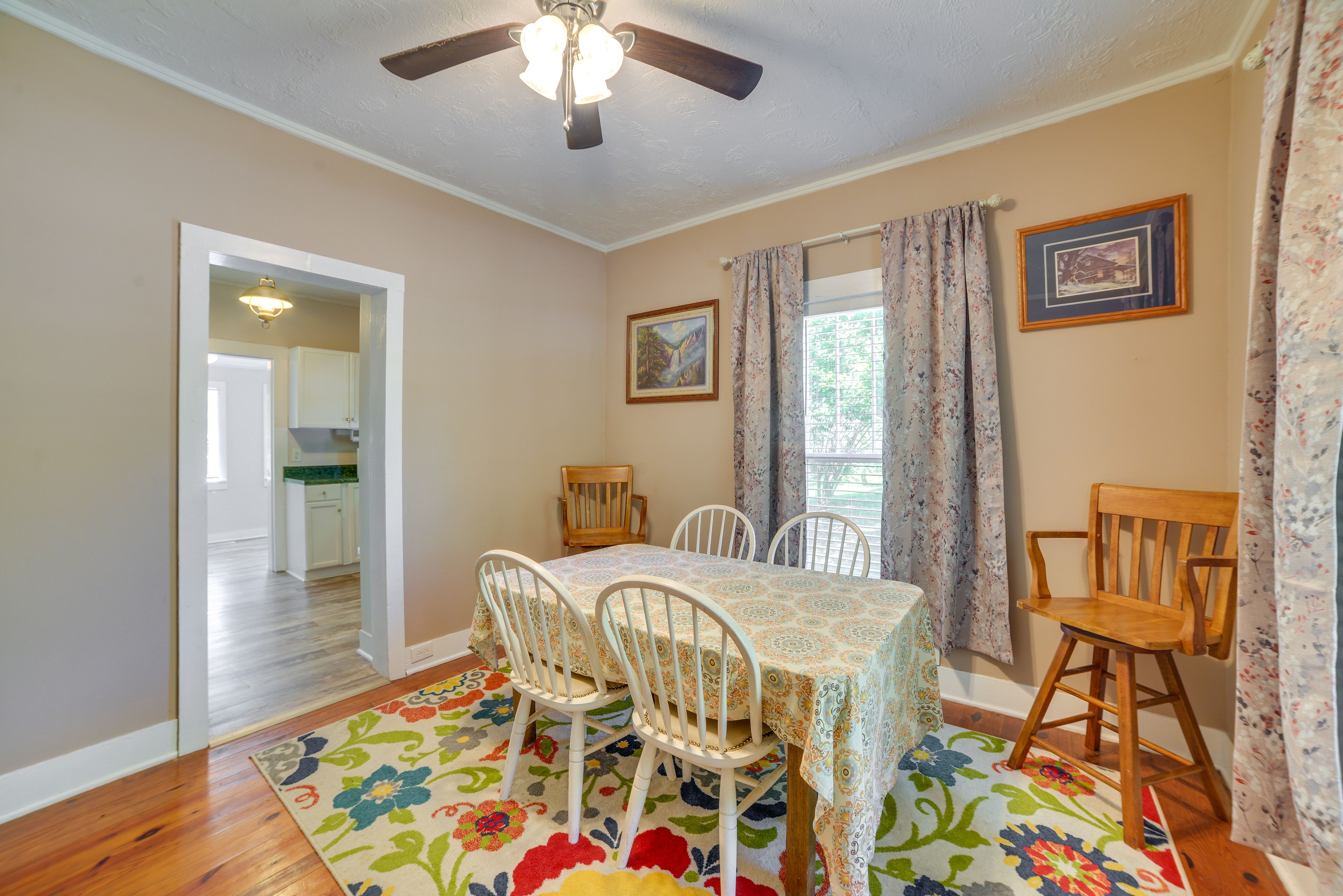 Dining Area | Main Level