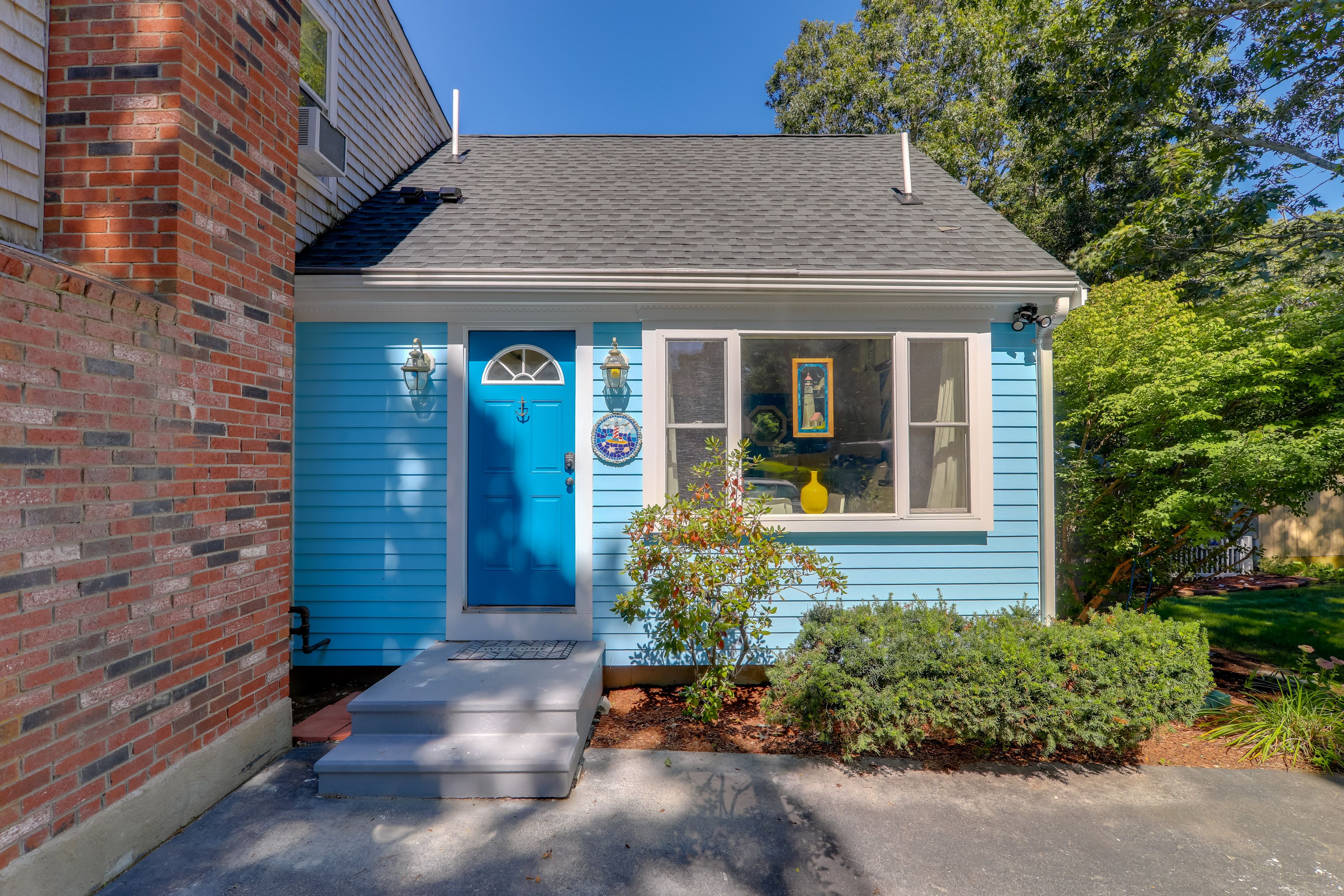 Parking | Driveway (2 Vehicles) | Free Street Parking