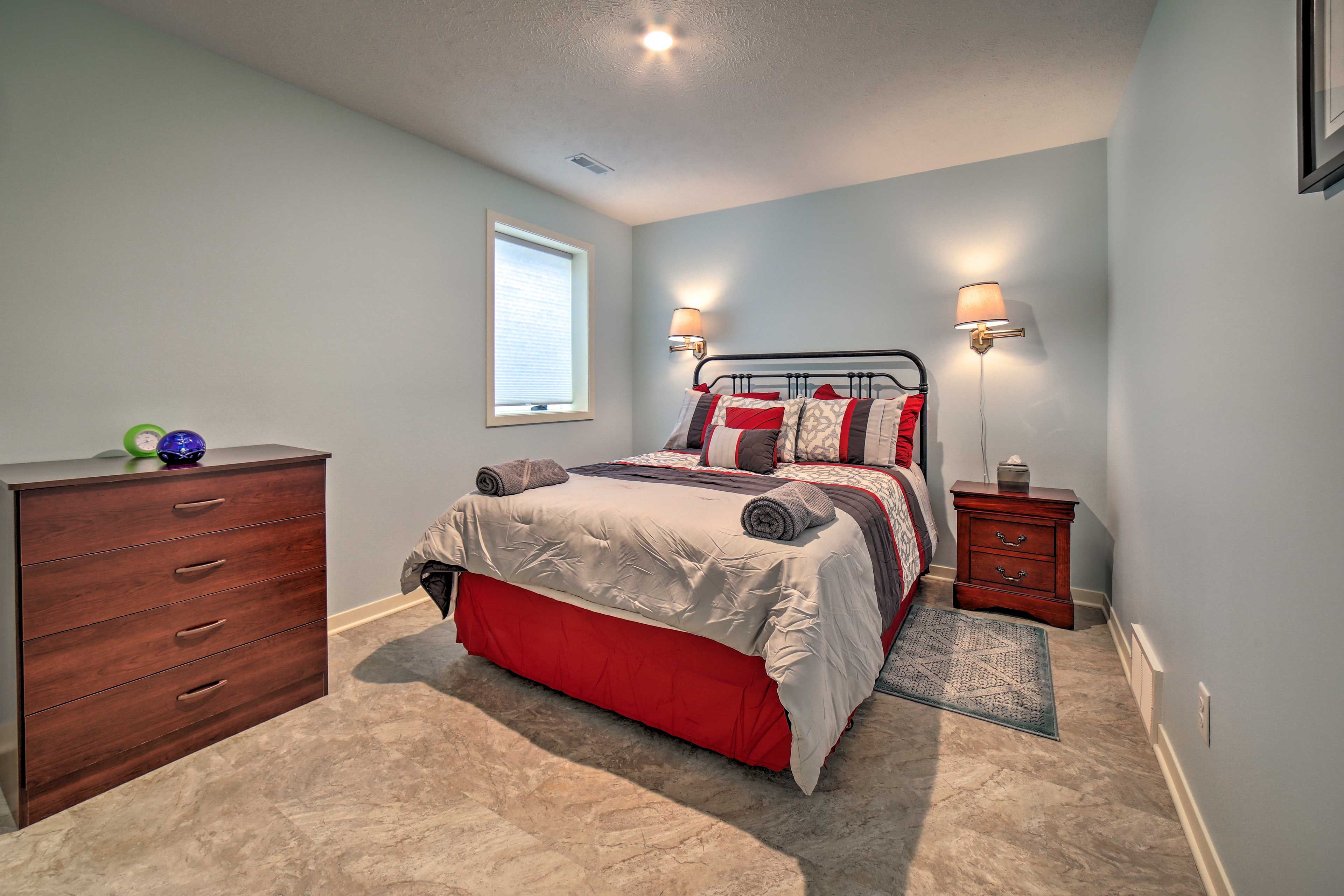 Bedroom 2 | Queen Bed | Basement